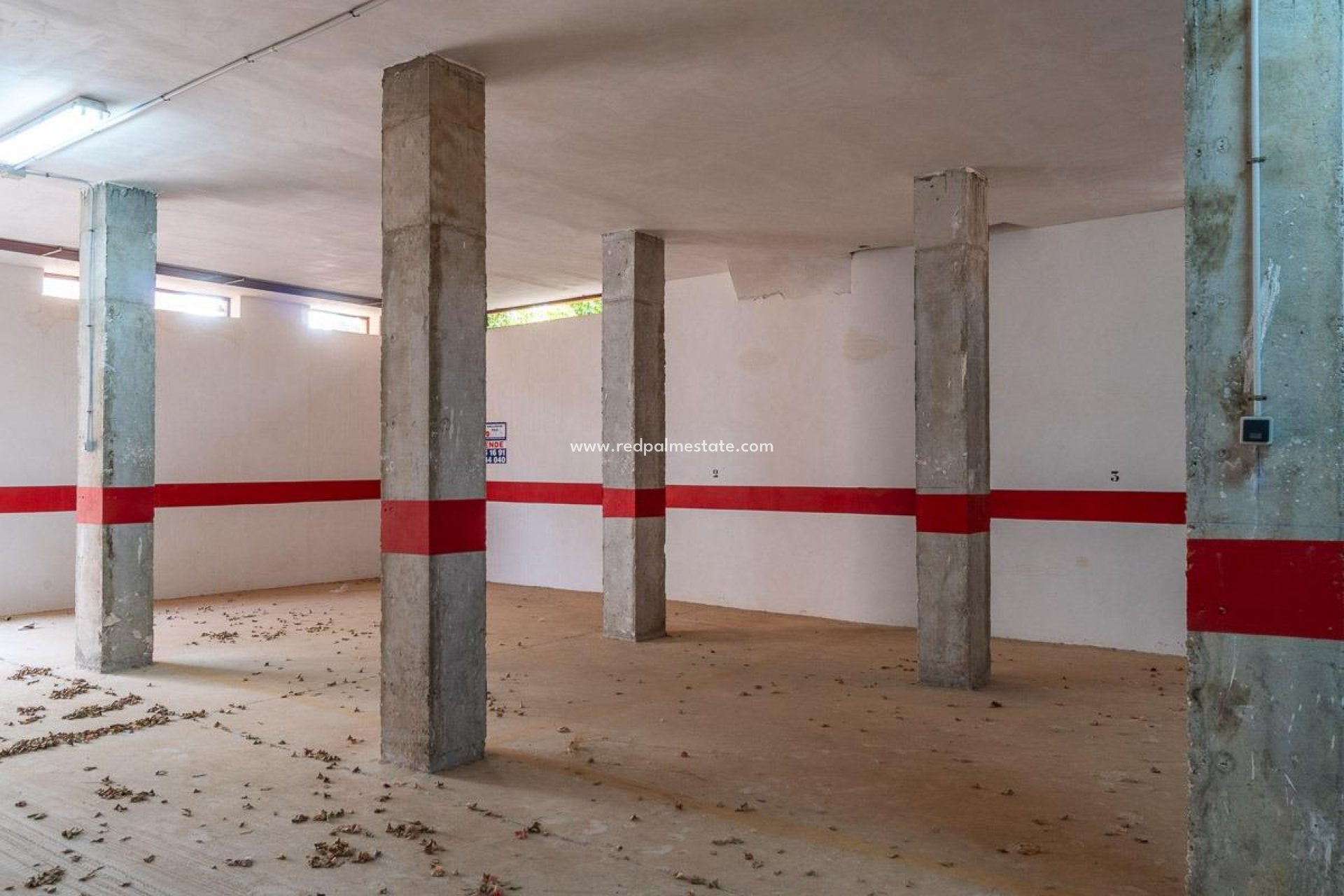 Reventa - Aparcamiento -
Orihuela Costa - Lomas de Cabo Roig