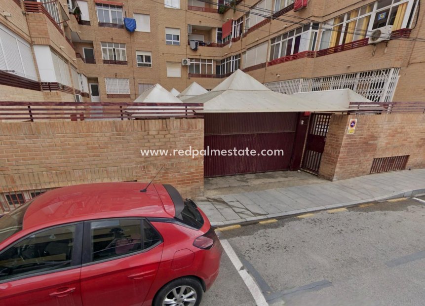 Reventa - Aparcamiento -
Torrevieja - El molino