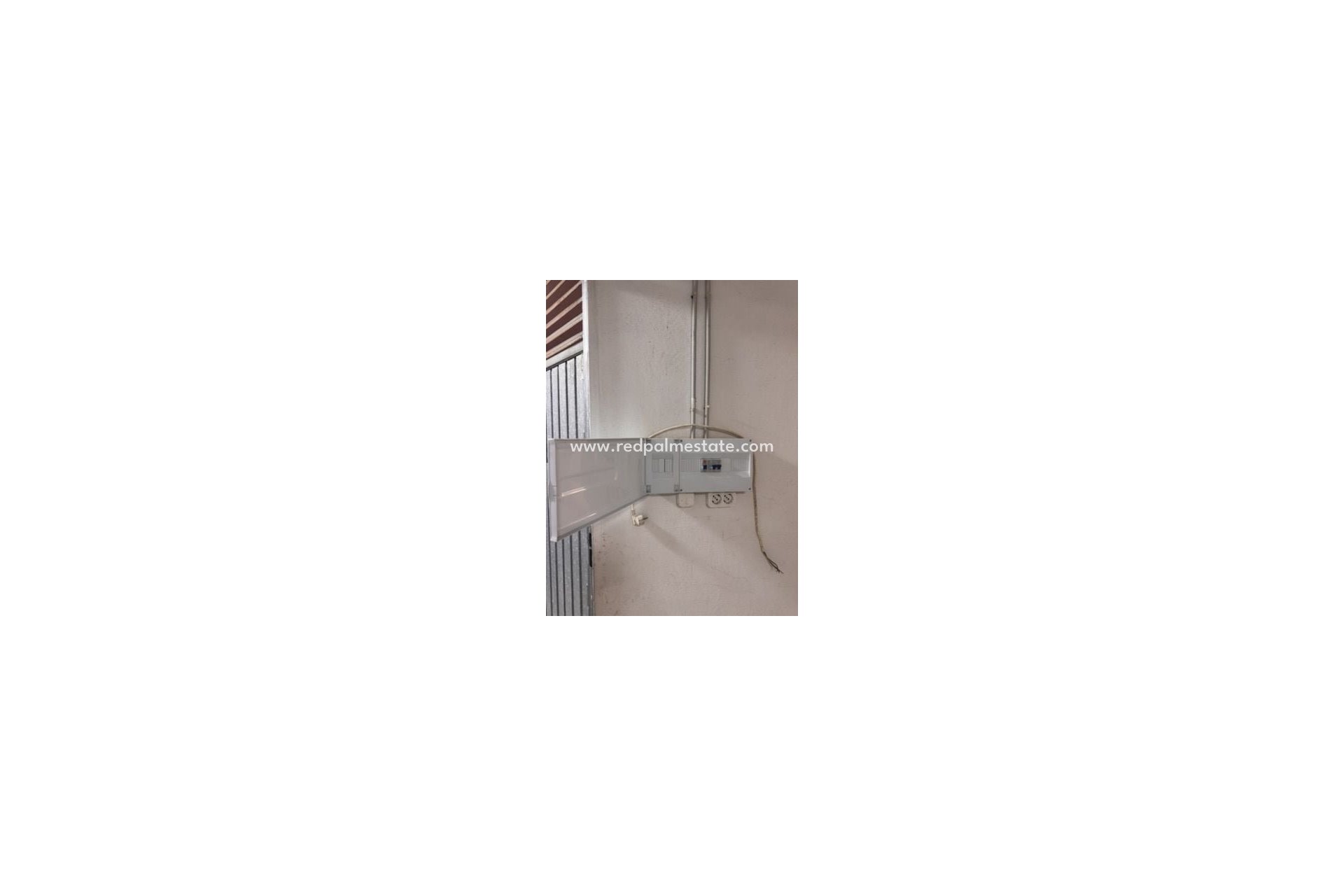 Reventa - Aparcamiento -
Torrevieja