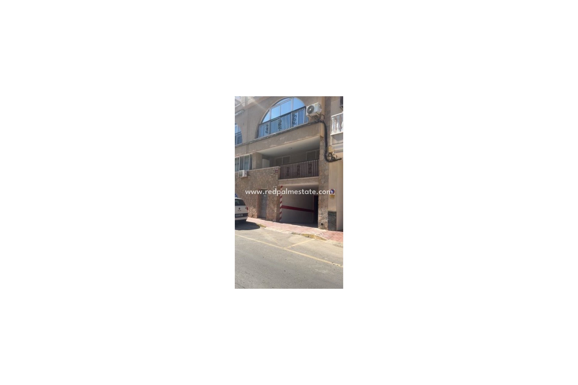 Reventa - Aparcamiento -
Torrevieja
