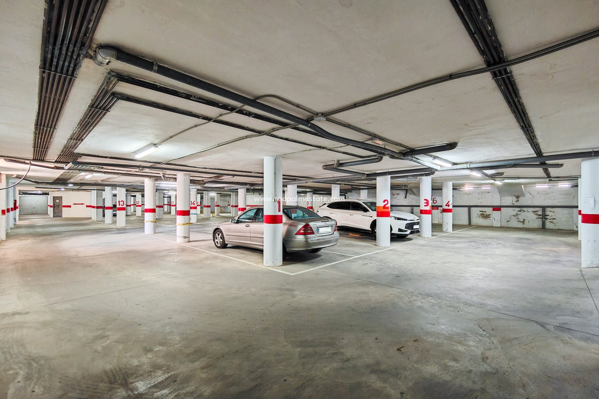 Reventa - Aparcamiento -
Torrevieja