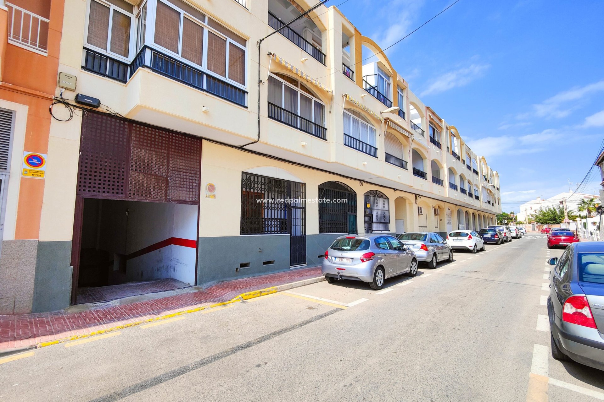 Reventa - Aparcamiento -
Torrevieja