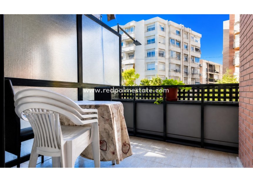Reventa - Apartamento -
Alicante - Altozano