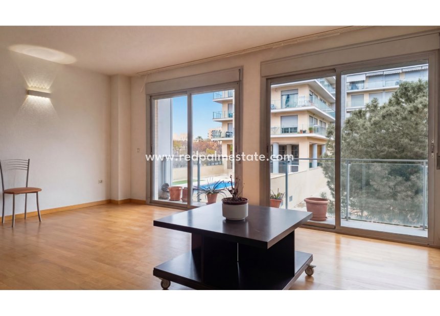 Reventa - Apartamento -
Alicante - Garbinet