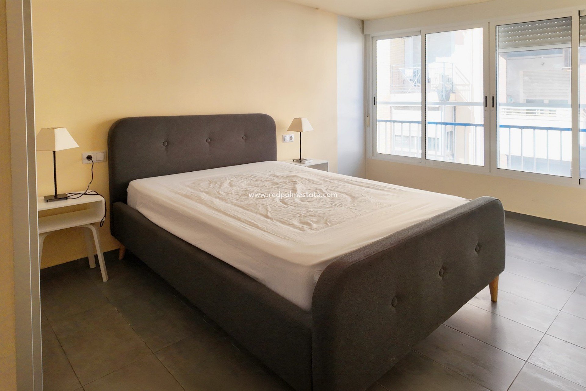 Reventa - Apartamento -
Alicante