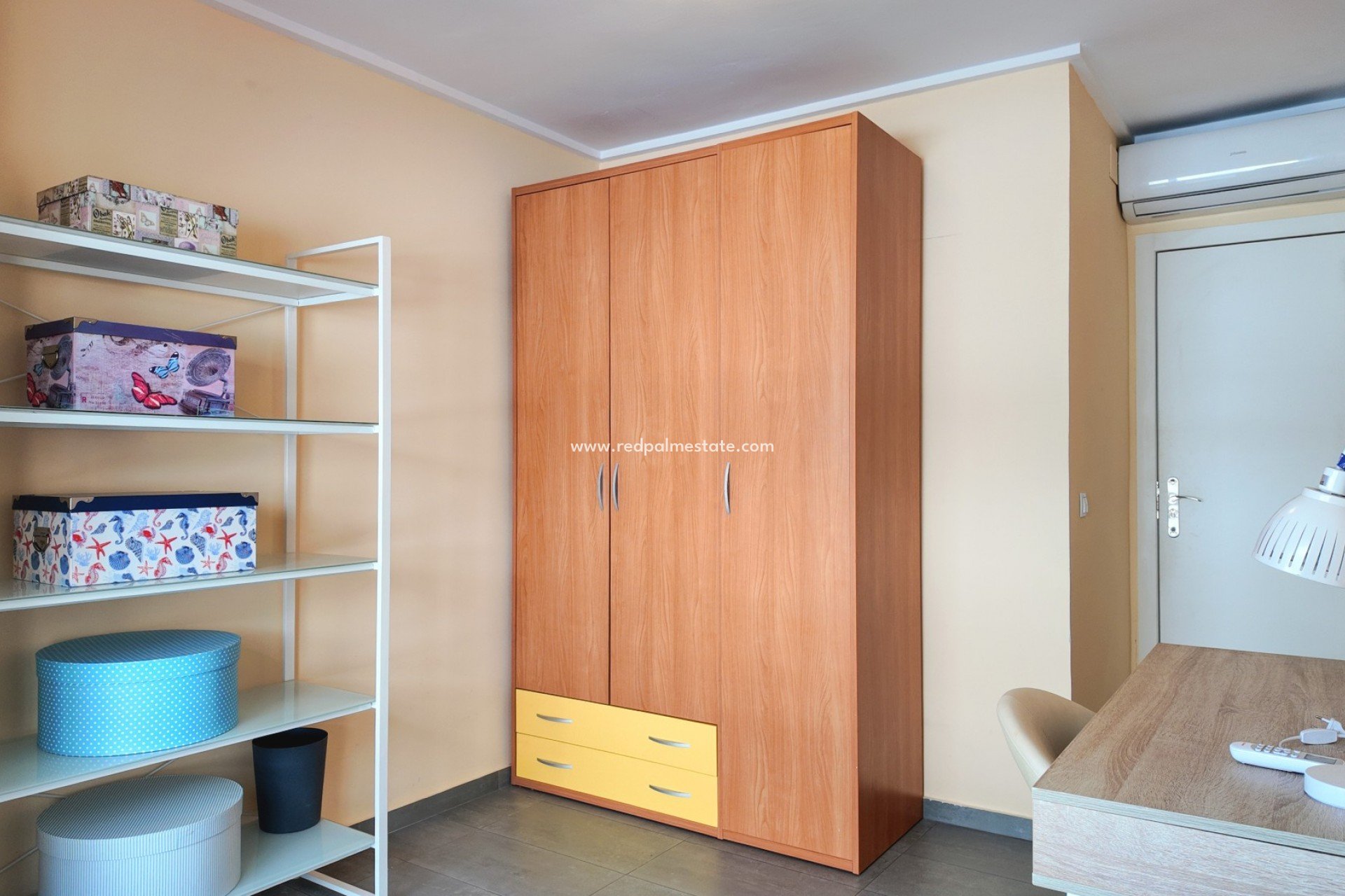 Reventa - Apartamento -
Alicante