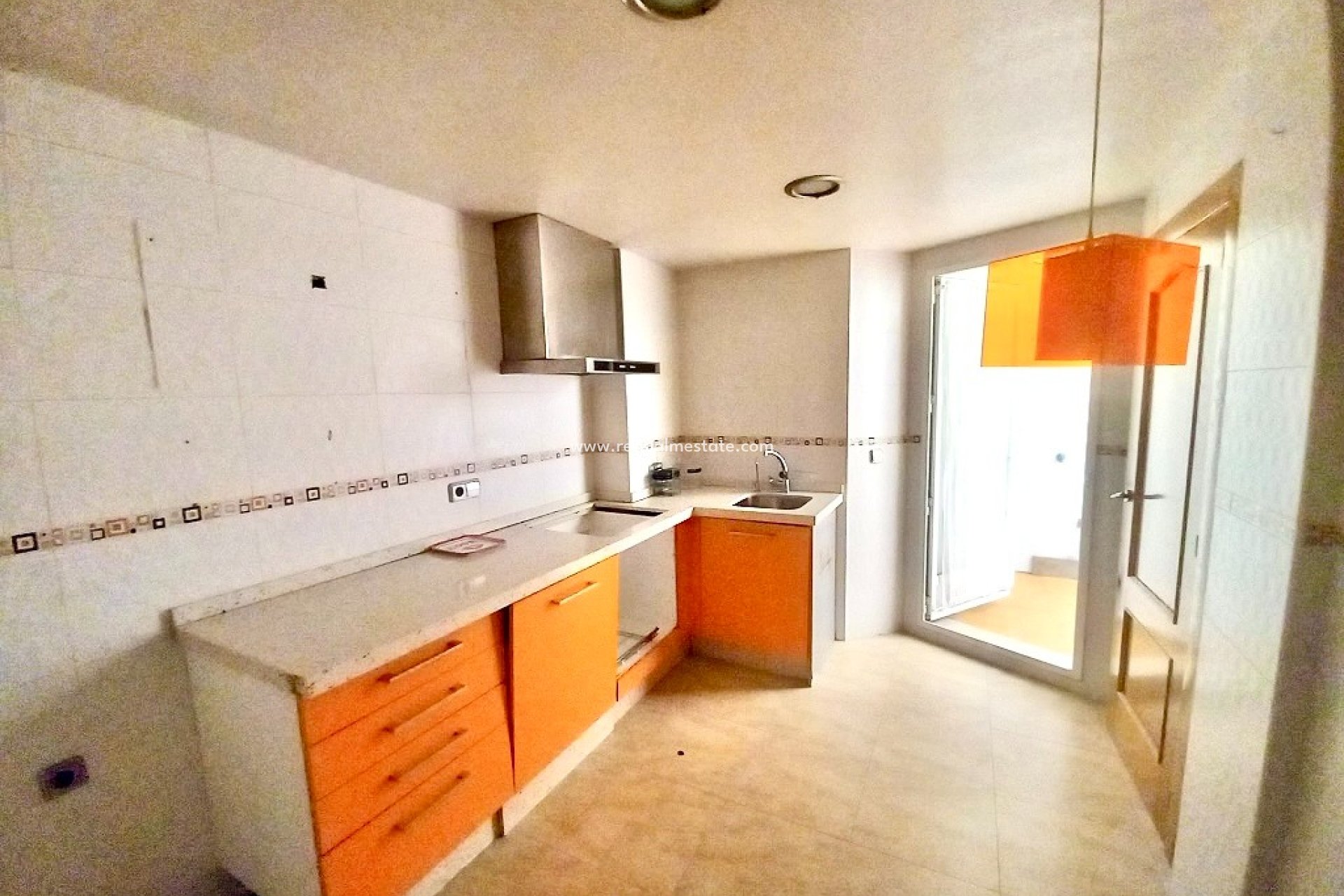 Reventa - Apartamento -
Almoradí - Inland