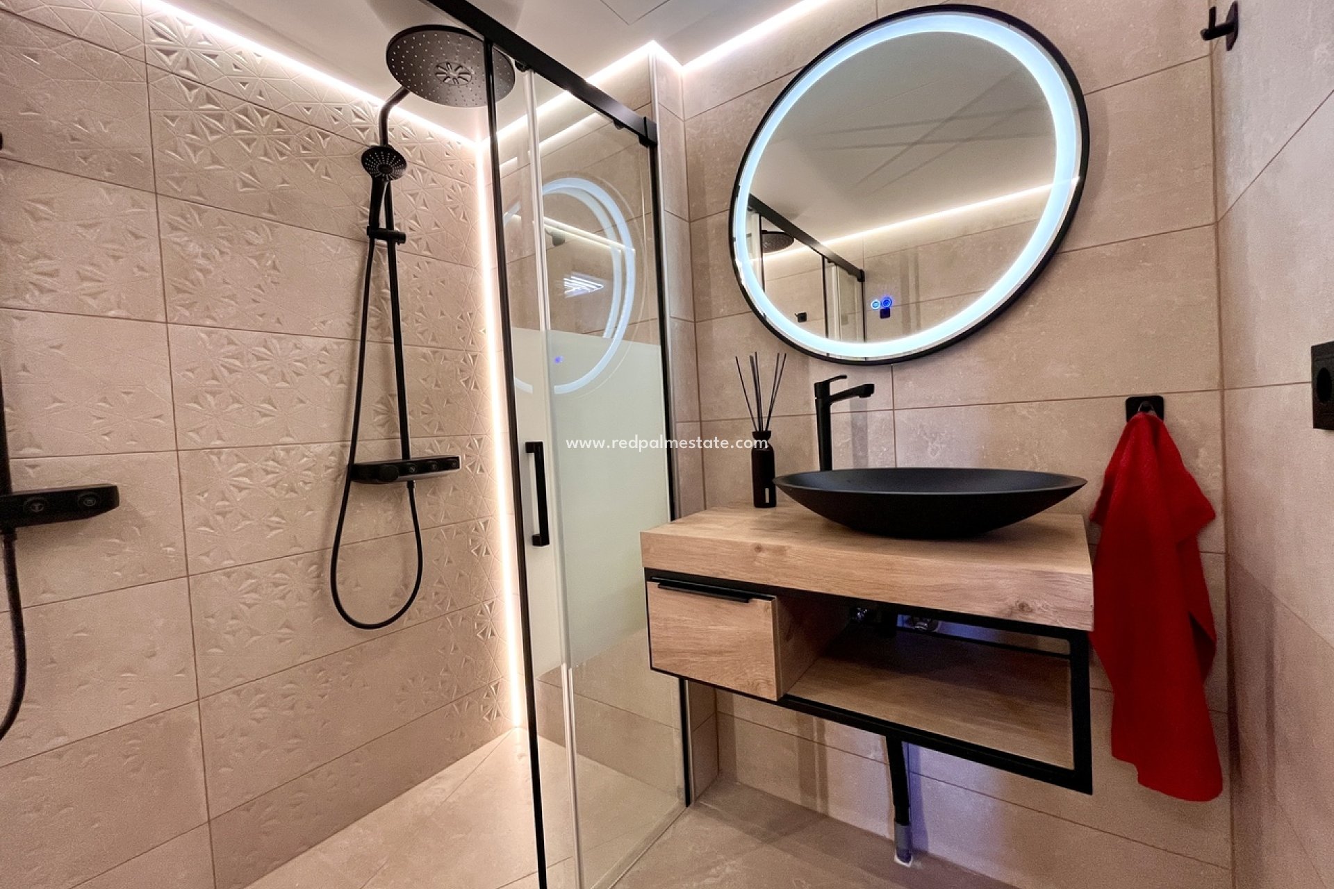 Reventa - Apartamento -
Almoradí - Inland