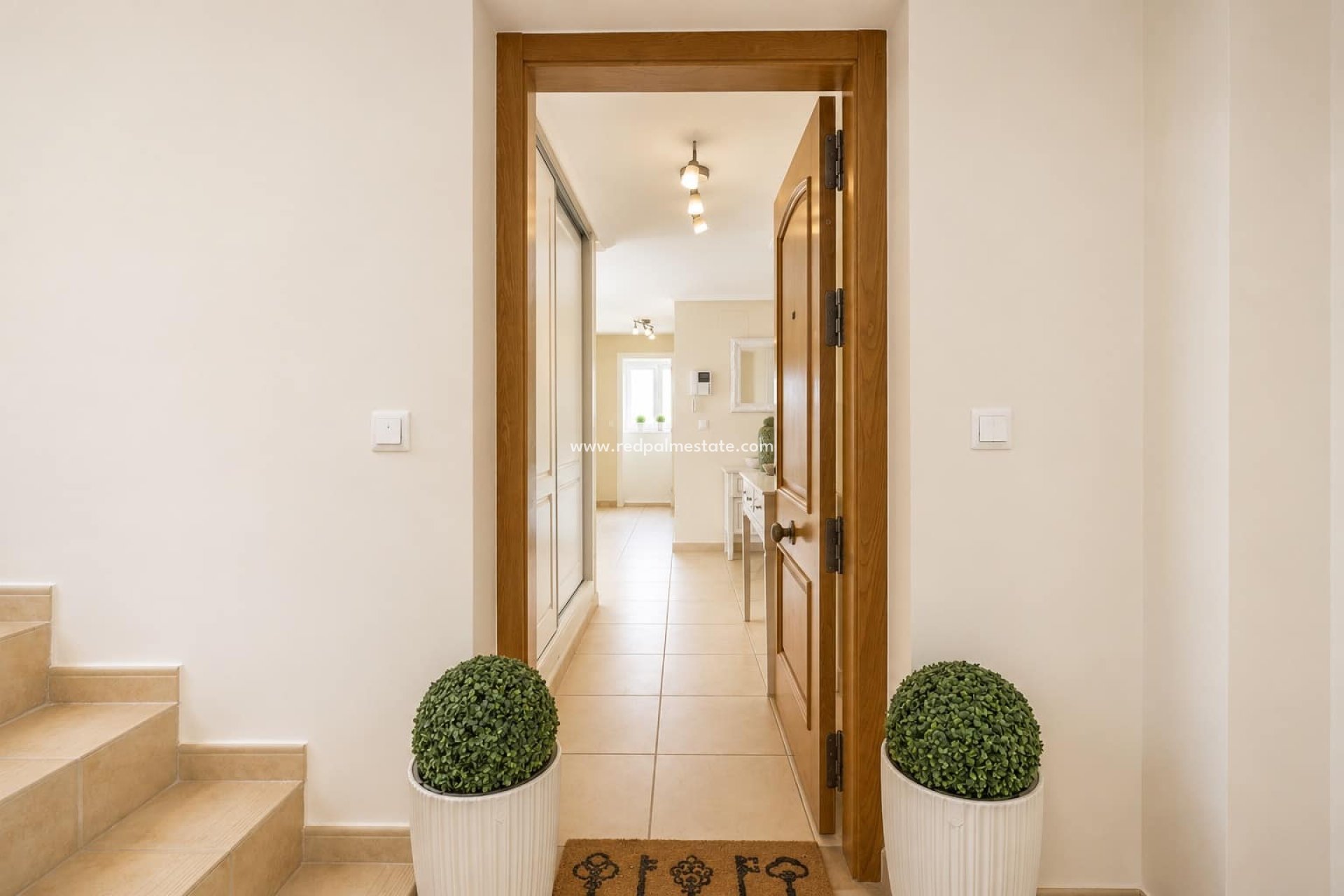 Reventa - Apartamento -
Altaona Golf and Country Club - Inland