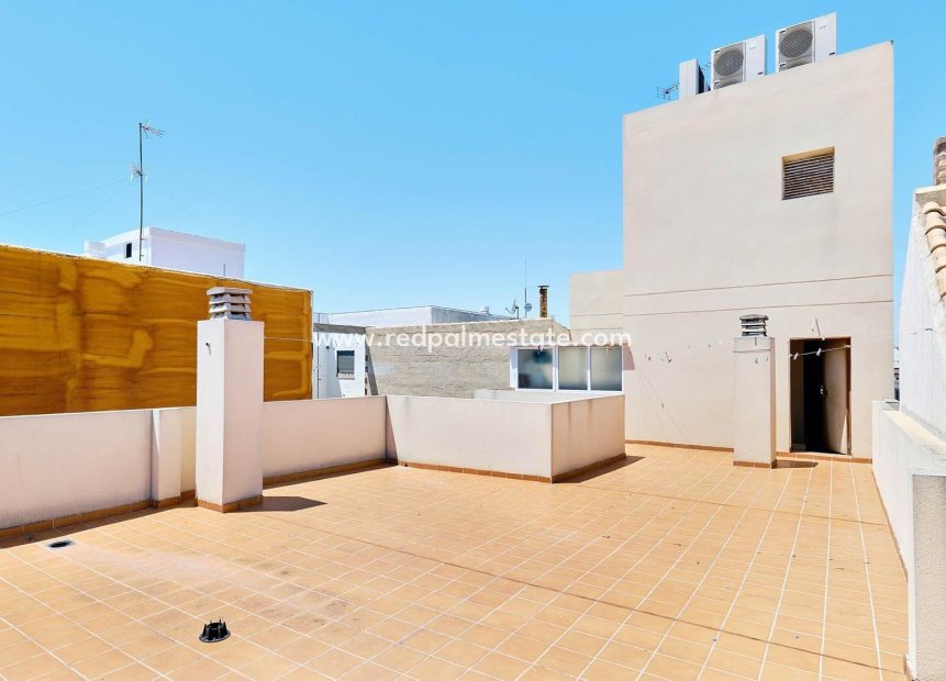 Reventa - Apartamento Ático -
Torrevieja