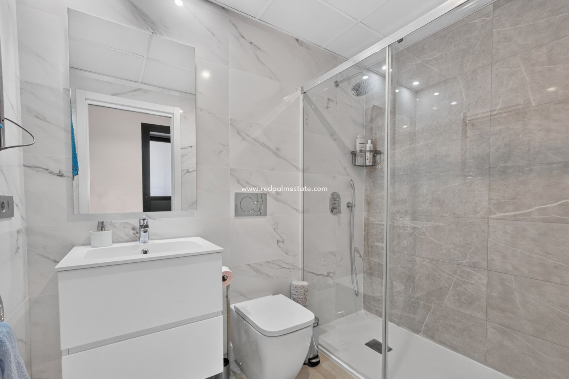Reventa - Apartamento -
Benidorm - Poniente