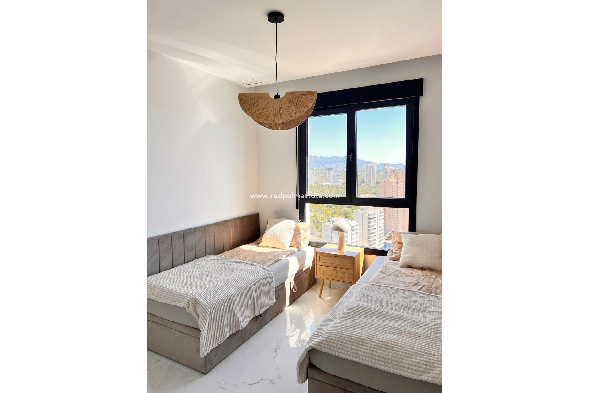 Reventa - Apartamento -
Benidorm - Poniente