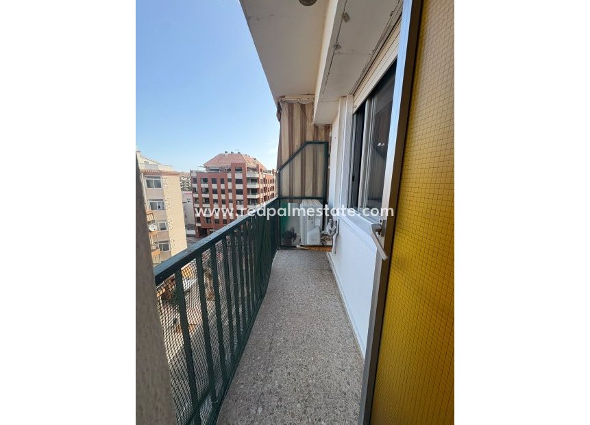 Reventa - Apartamento -
Denia