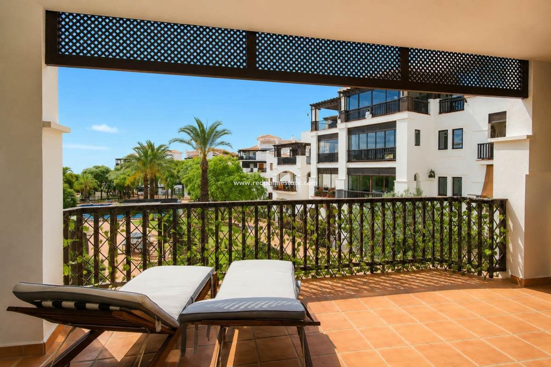 Reventa - Apartamento -
El Valle Golf Resort - Inland