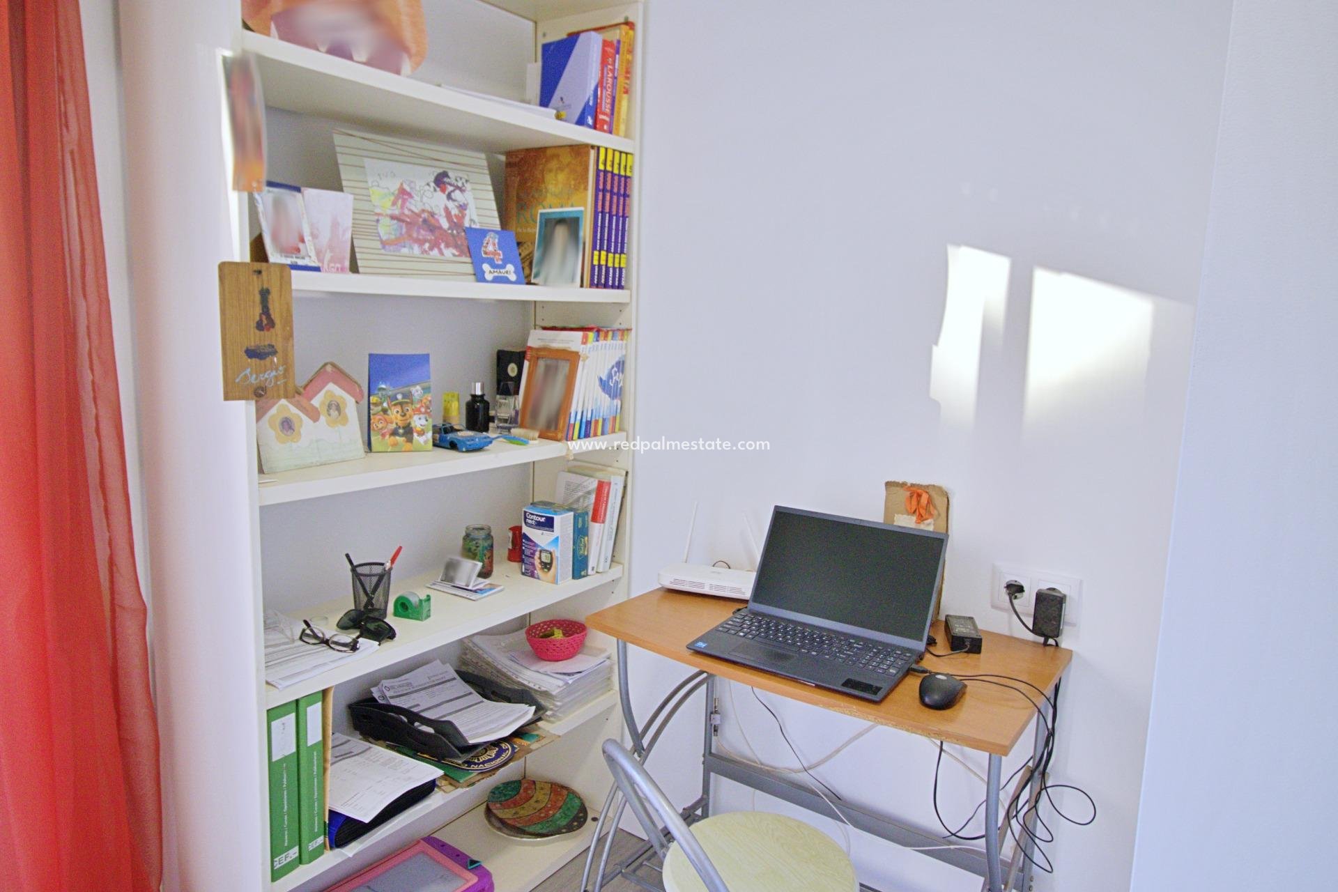 Reventa - Apartamento -
Elche - Plaza Crevillente-juzgados