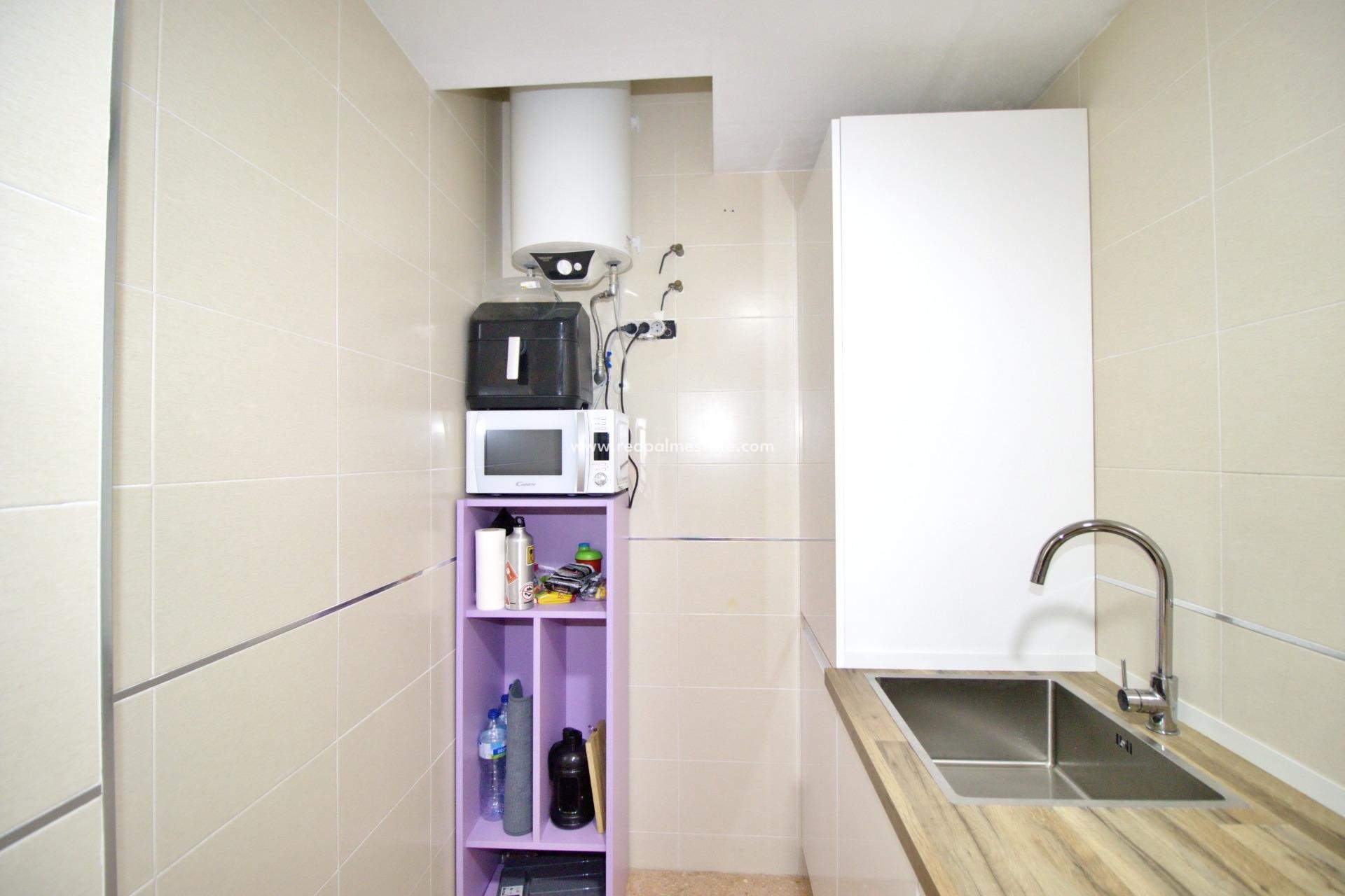 Reventa - Apartamento -
Elche - Plaza Madrid
