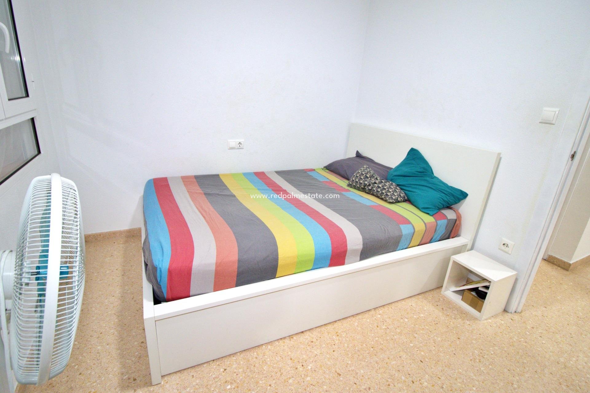 Reventa - Apartamento -
Elche - Plaza Madrid