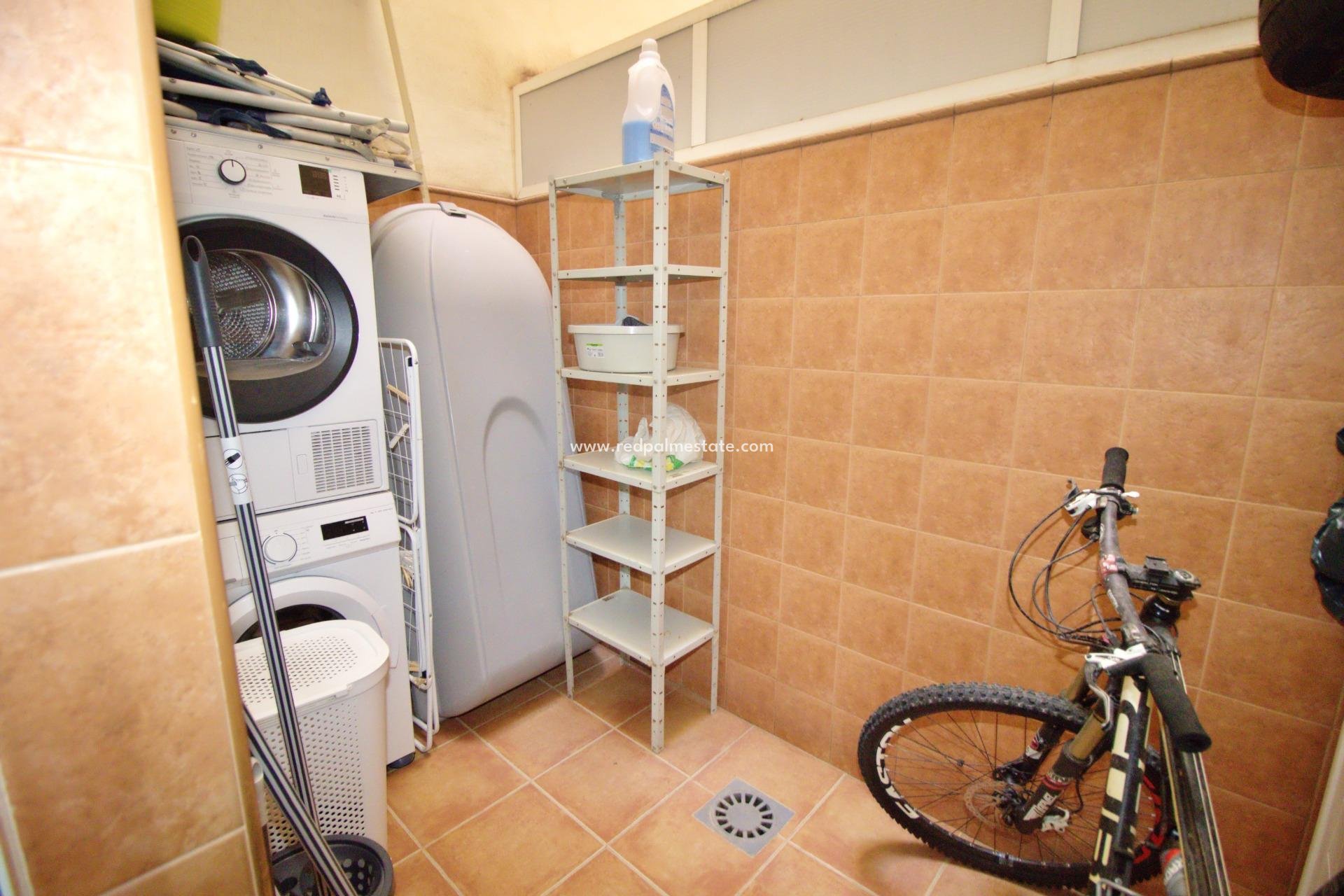 Reventa - Apartamento -
Elche - Plaza Madrid