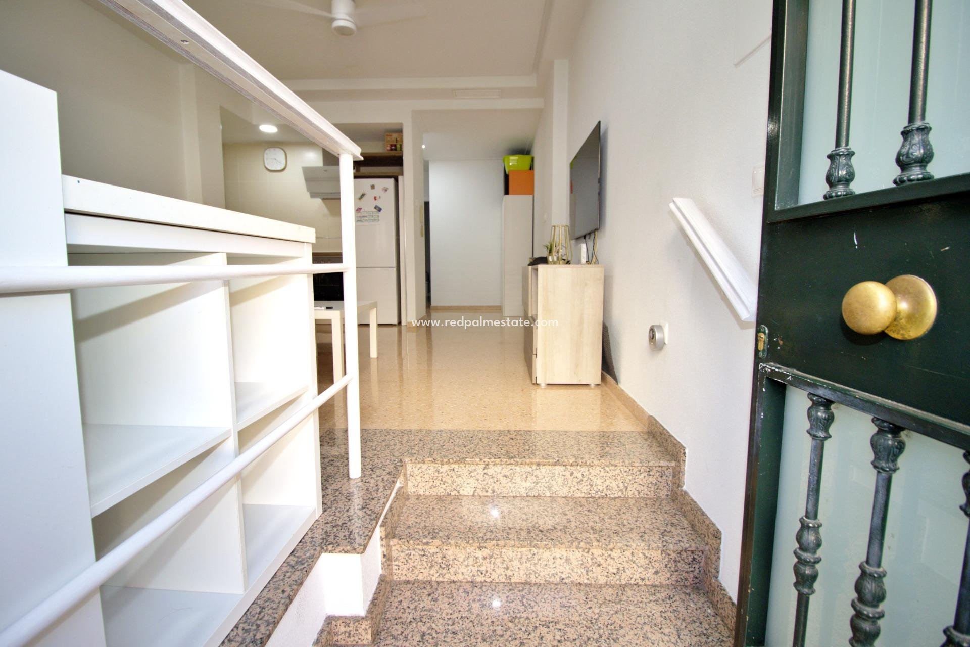 Reventa - Apartamento -
Elche - Plaza Madrid