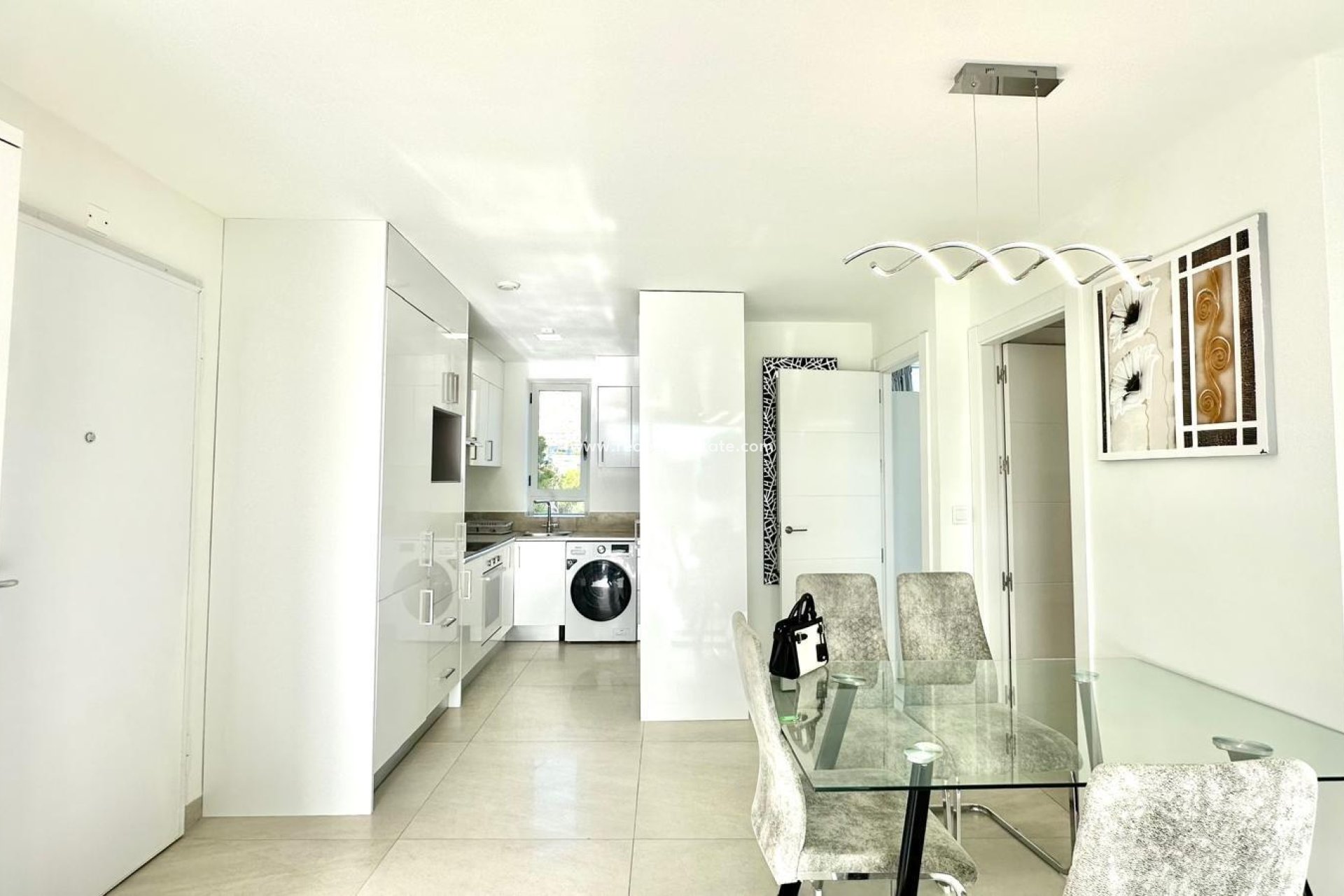 Reventa - Apartamento -
Finestrat