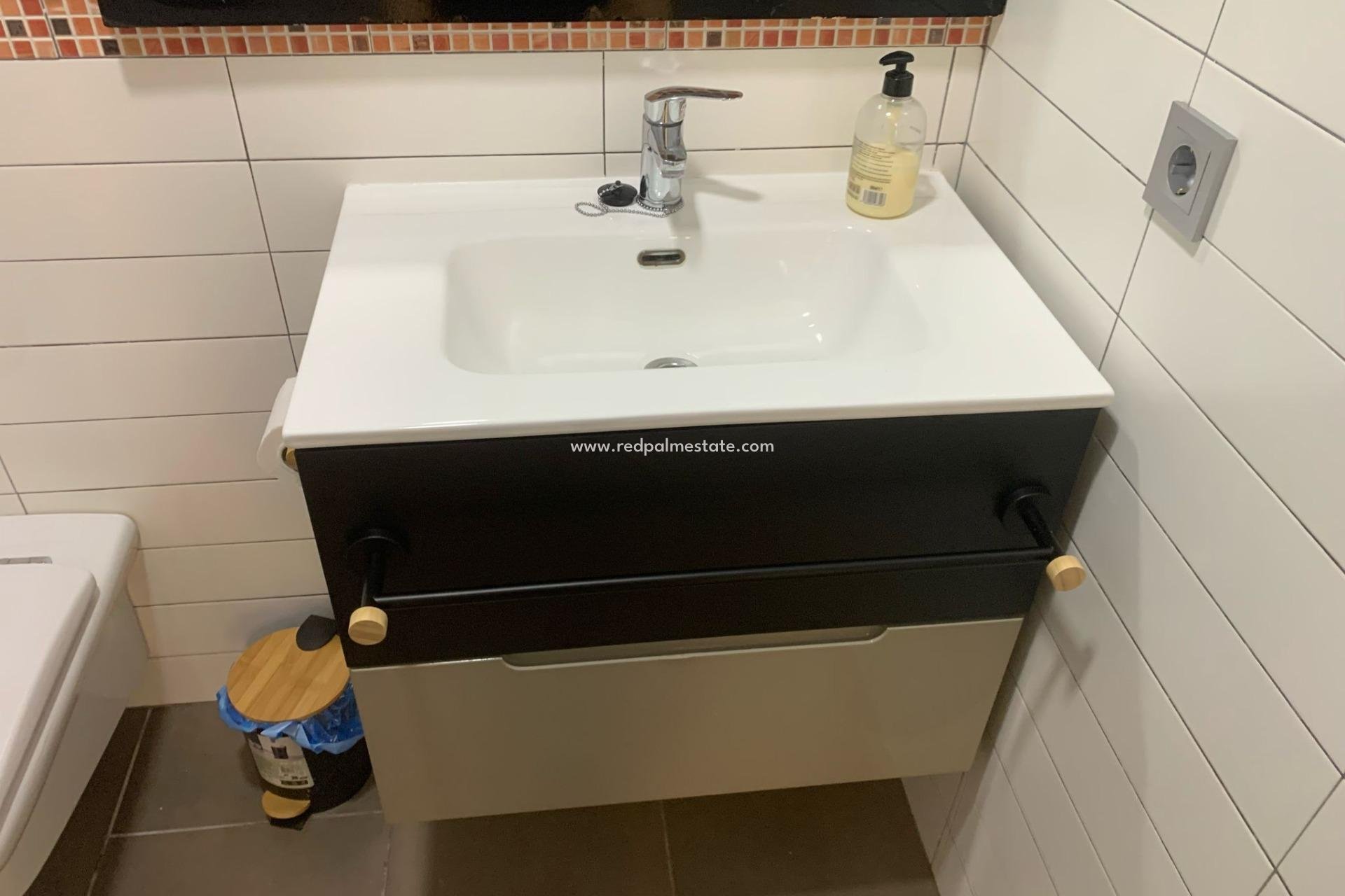 Reventa - Apartamento -
Guardamar del Segura - Pueblo