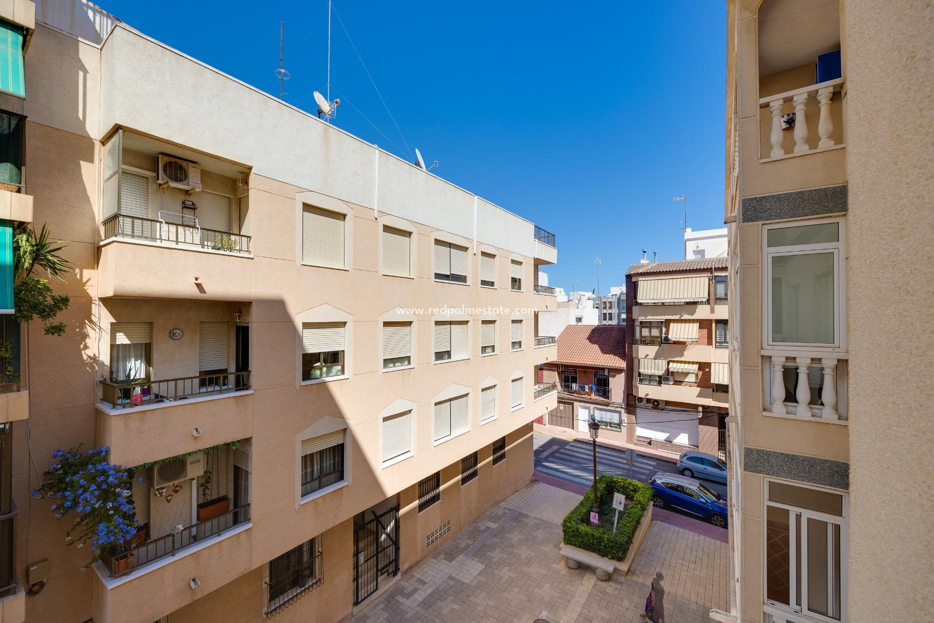 Reventa - Apartamento -
Guardamar del Segura - Pueblo