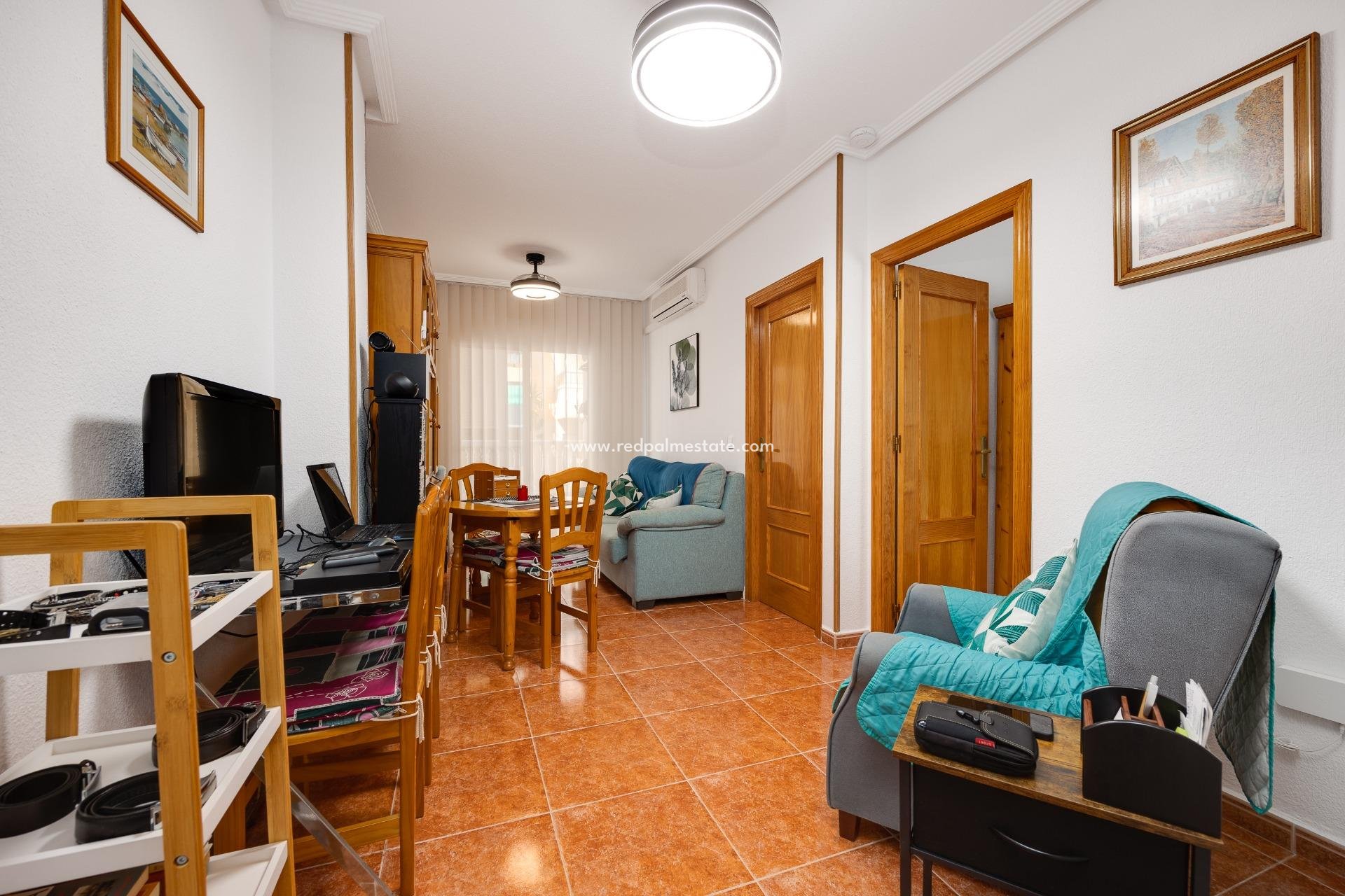 Reventa - Apartamento -
Guardamar del Segura - Pueblo