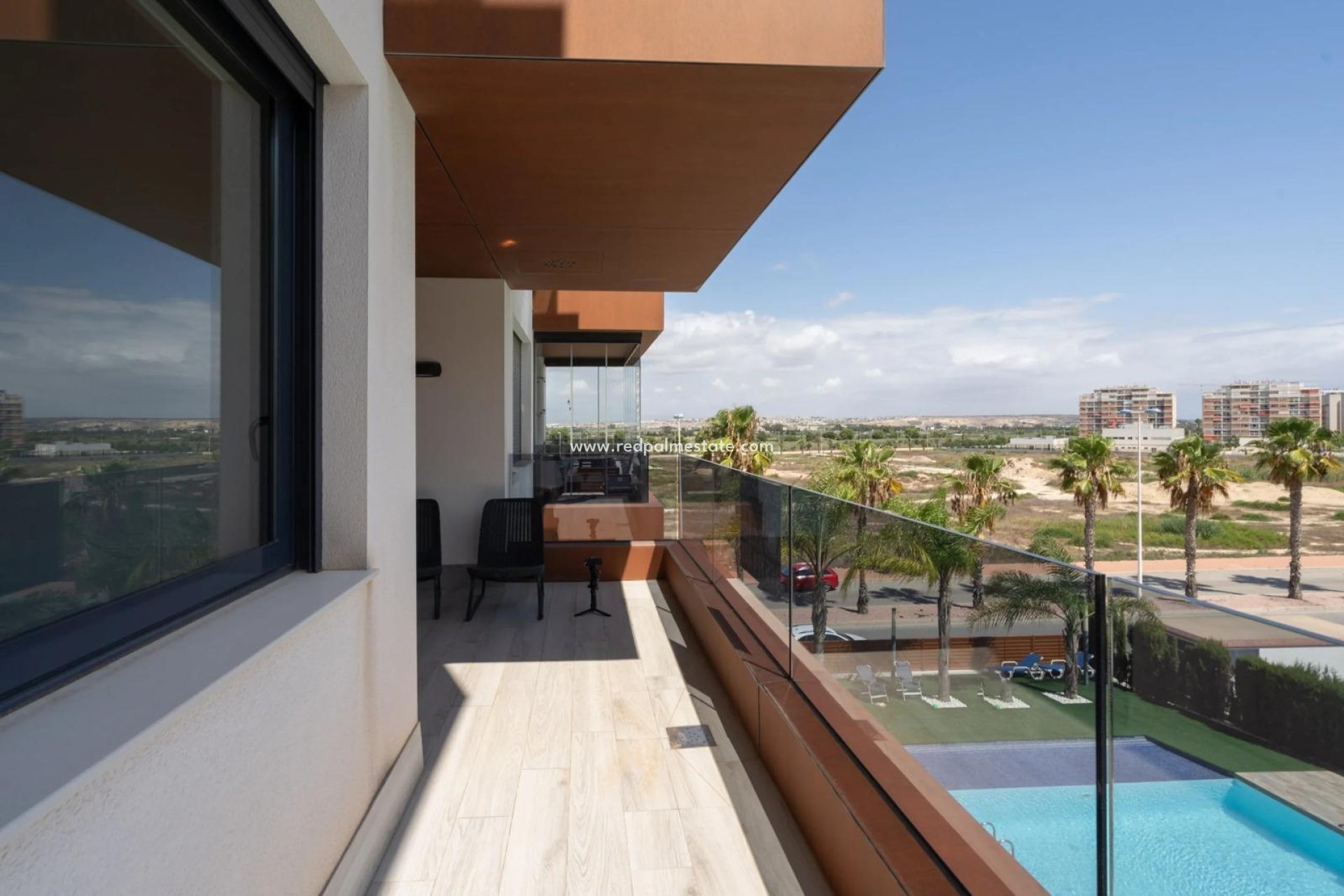 Reventa - Apartamento -
Guardamar del Segura - Puerto Deportivo