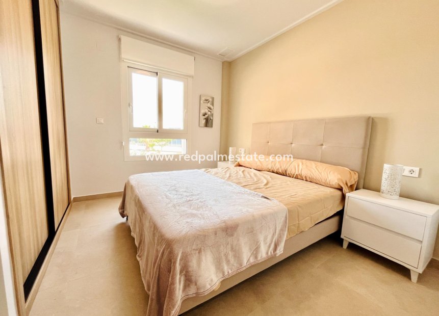 Reventa - Apartamento -
Guardamar del Segura - Puerto Deportivo