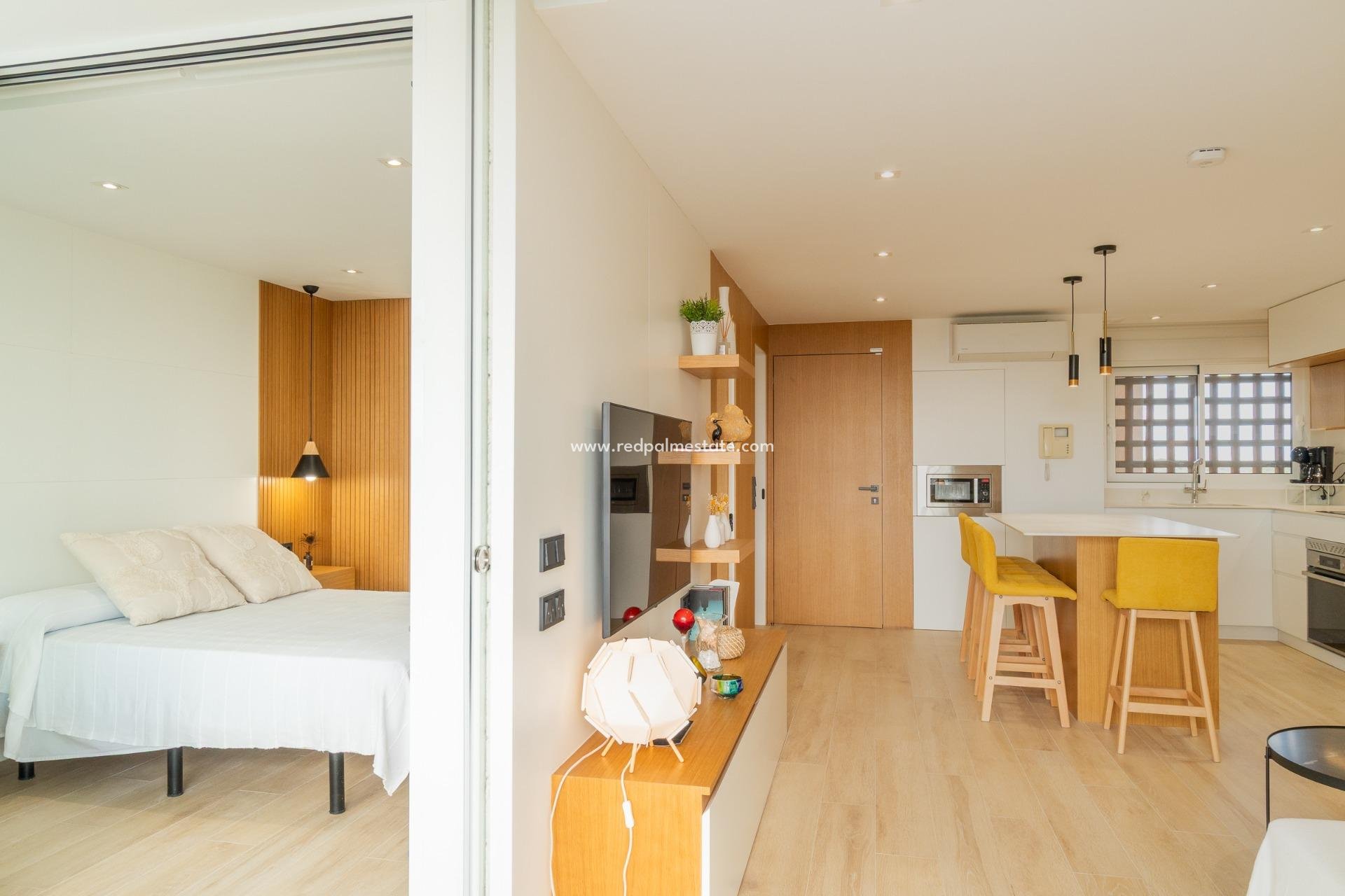 Reventa - Apartamento -
Guardamar del Segura - Puerto Deportivo