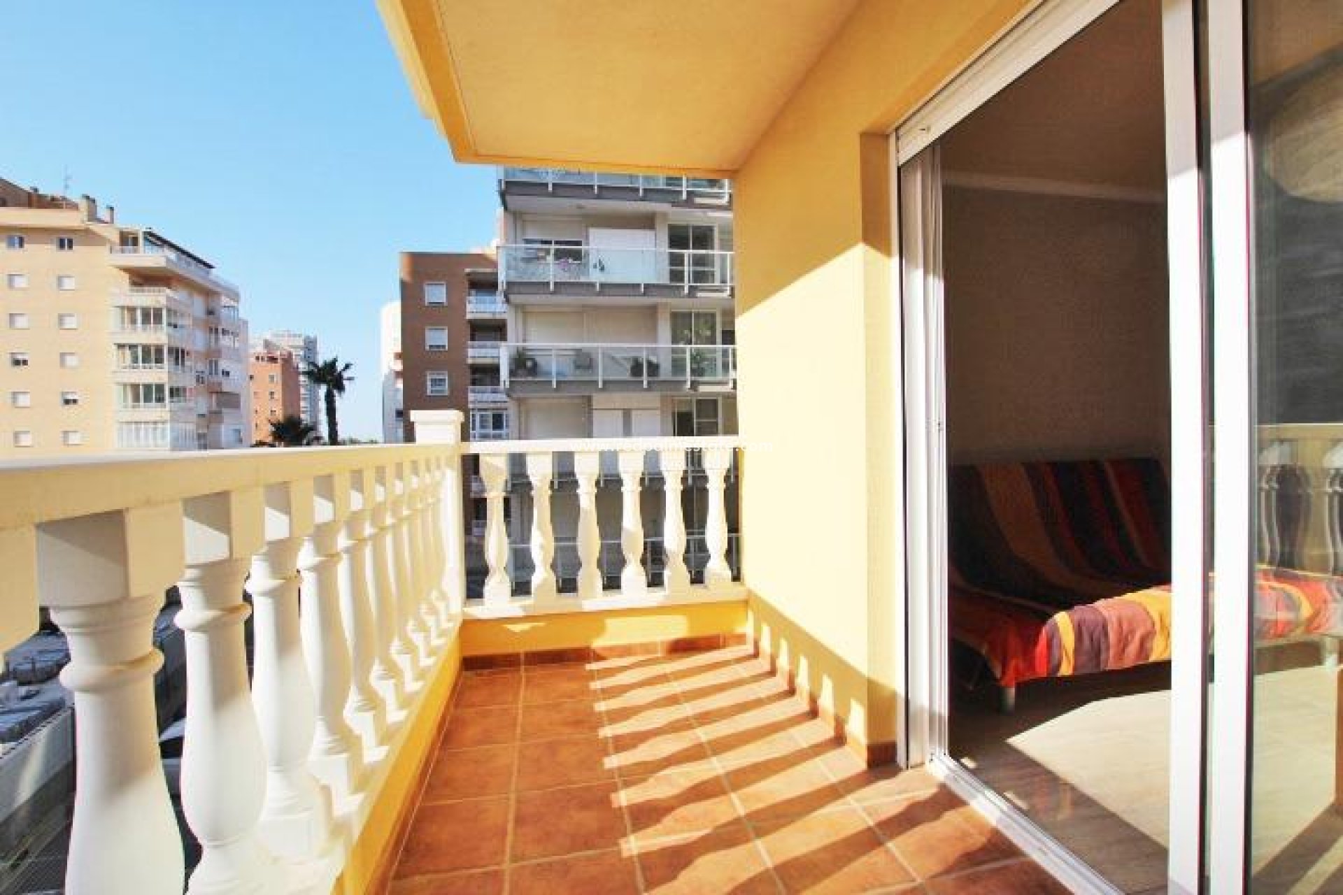 Reventa - Apartamento -
Guardamar del Segura - Puerto Deportivo