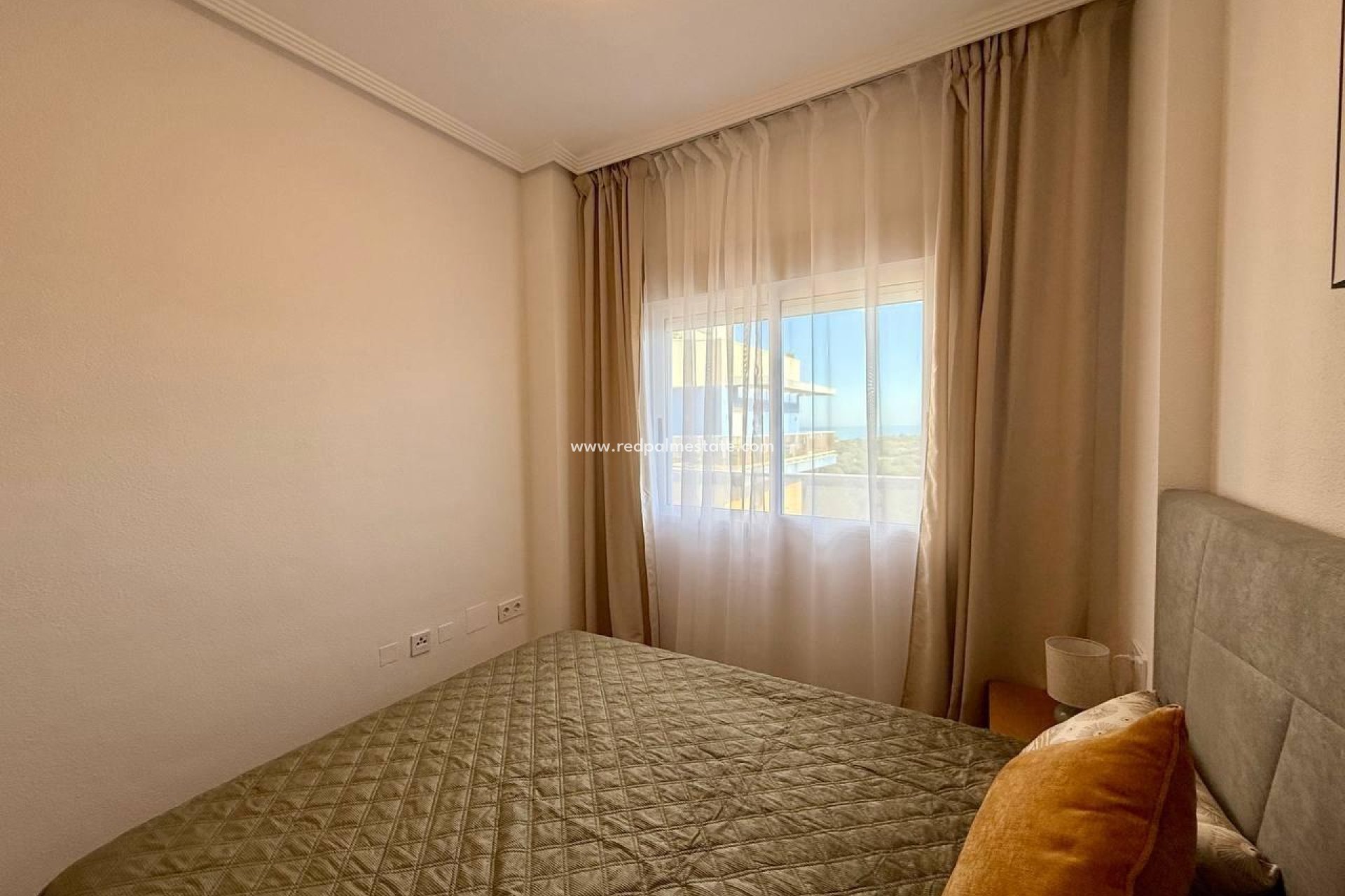 Reventa - Apartamento -
Guardamar del Segura - Puerto