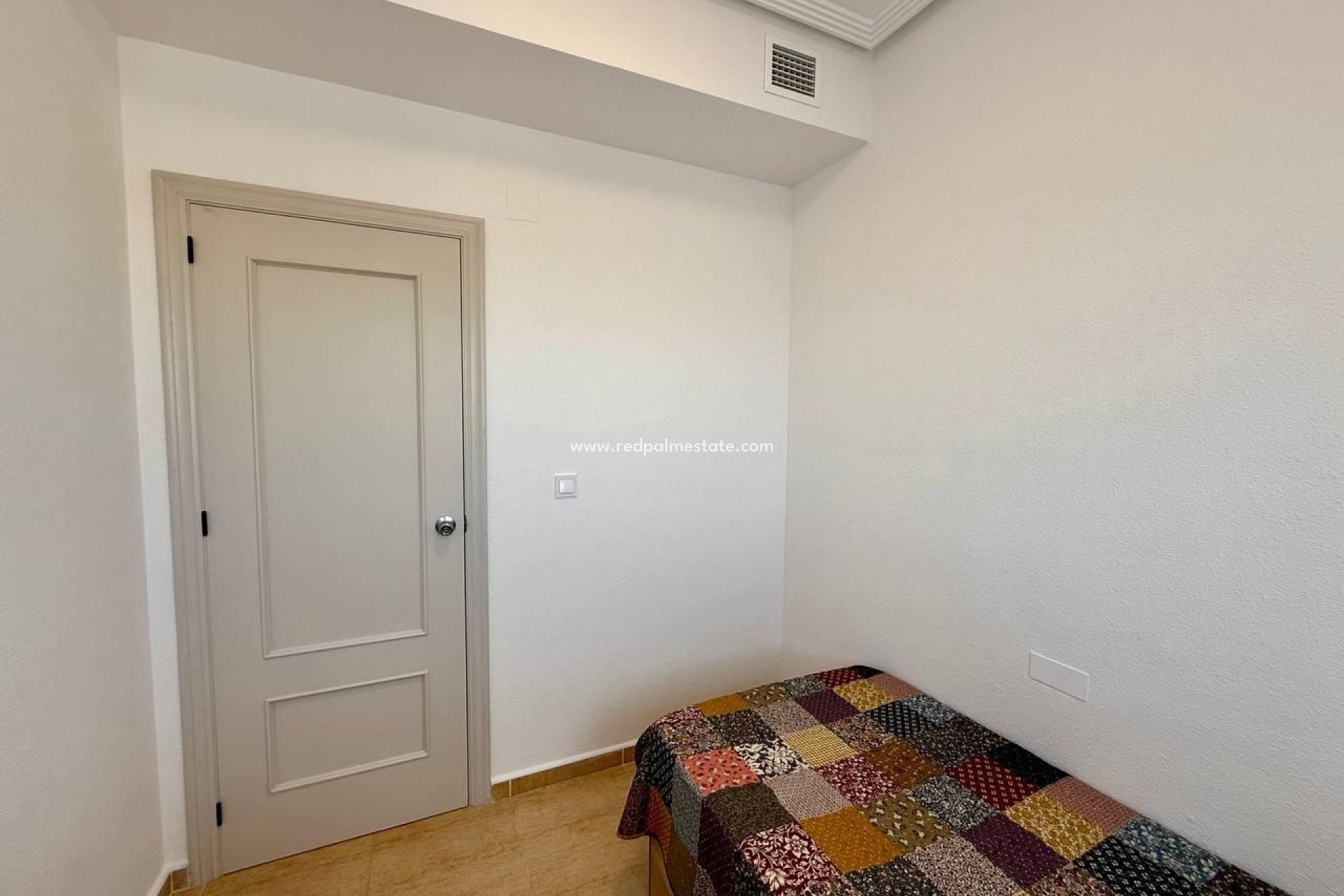 Reventa - Apartamento -
Guardamar del Segura - Puerto