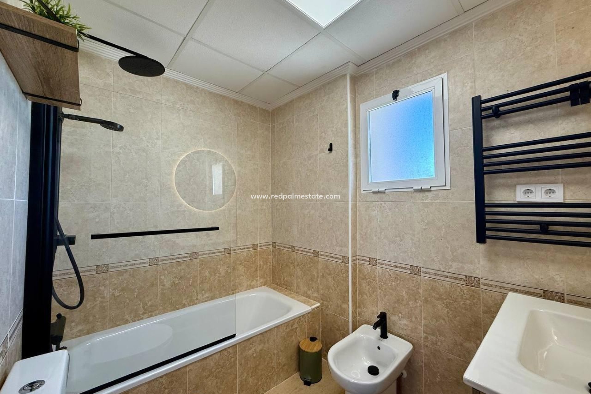Reventa - Apartamento -
Guardamar del Segura - Puerto