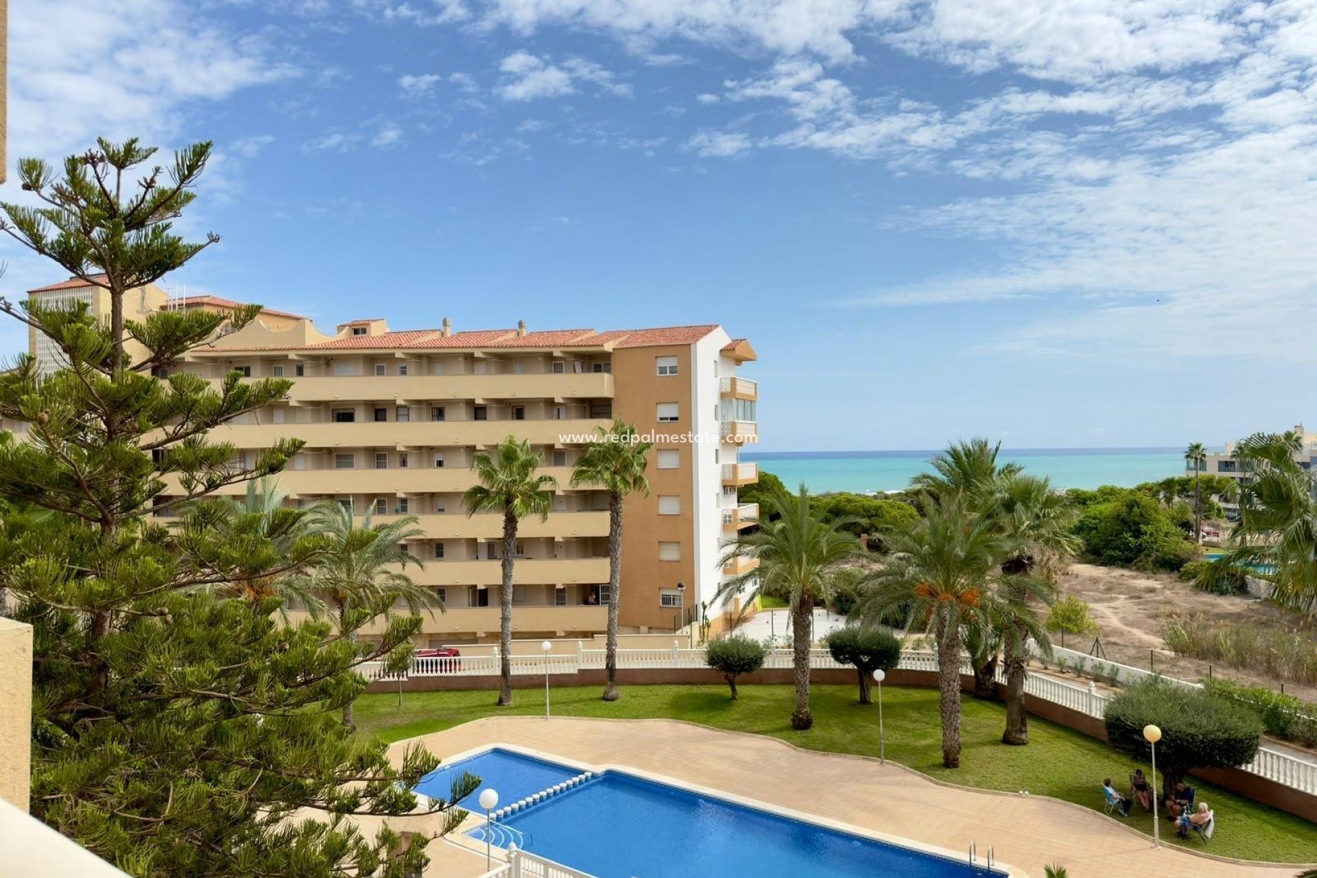 Reventa - Apartamento -
Guardamar del Segura - Urbanizaciones