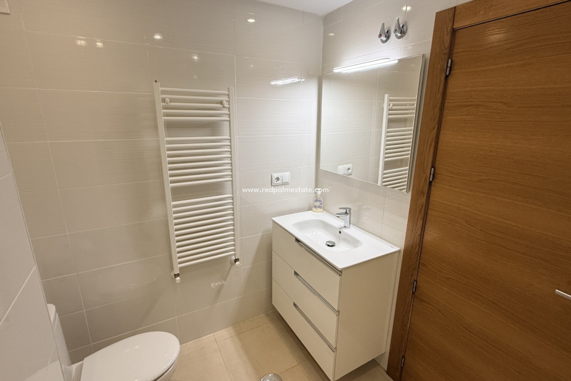Reventa - Apartamento -
Hacienda Riquelme Golf Resort - Inland