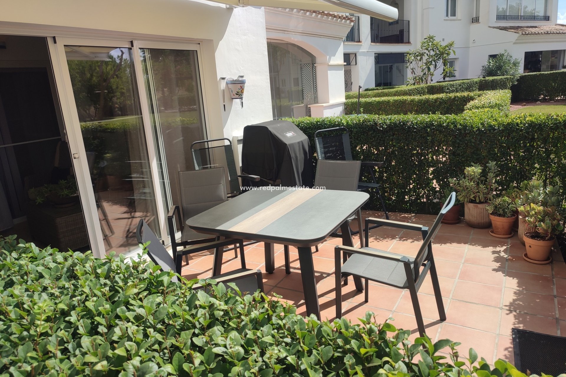 Reventa - Apartamento -
Hacienda Riquelme Golf Resort - Inland