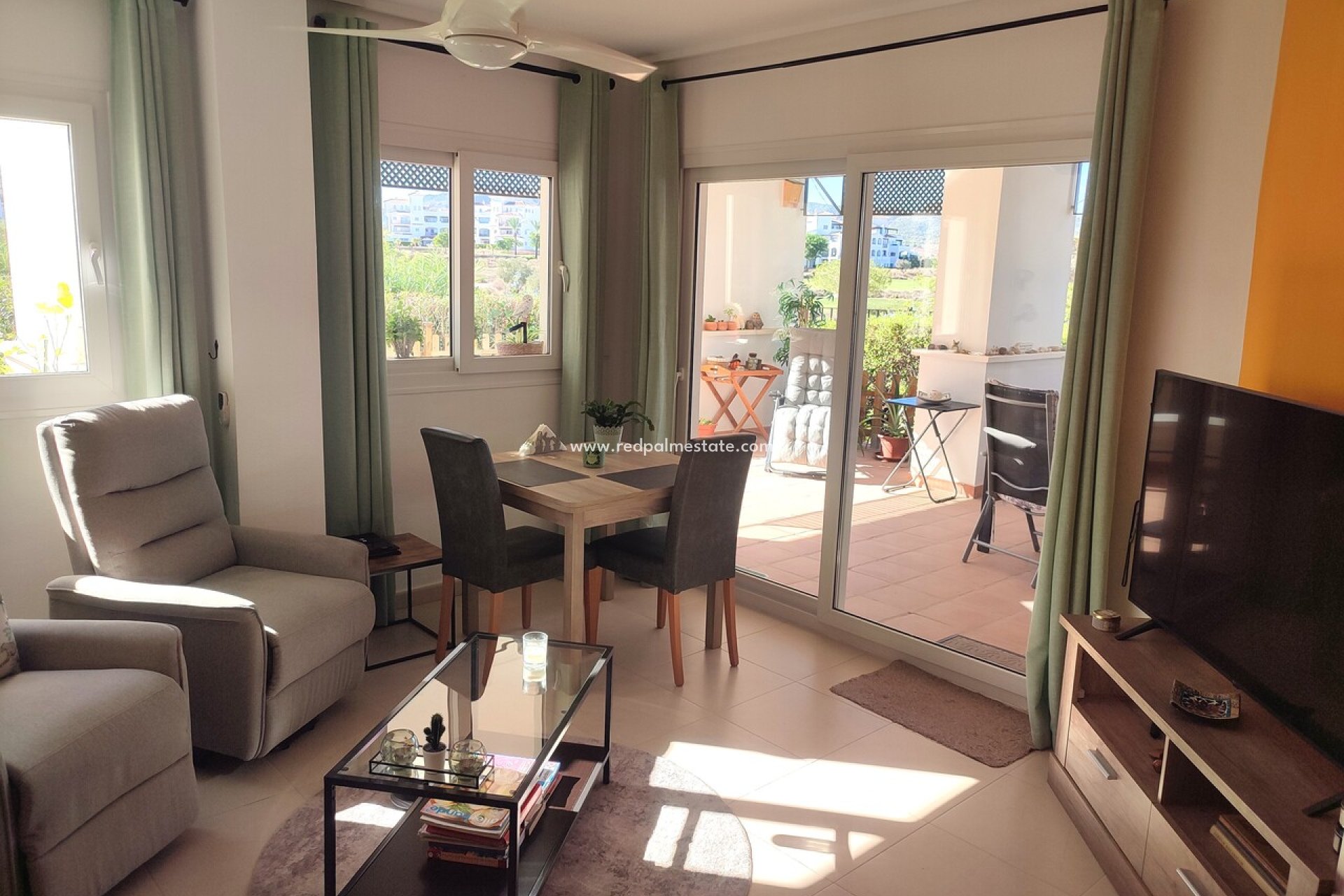 Reventa - Apartamento -
Hacienda Riquelme Golf Resort - Inland