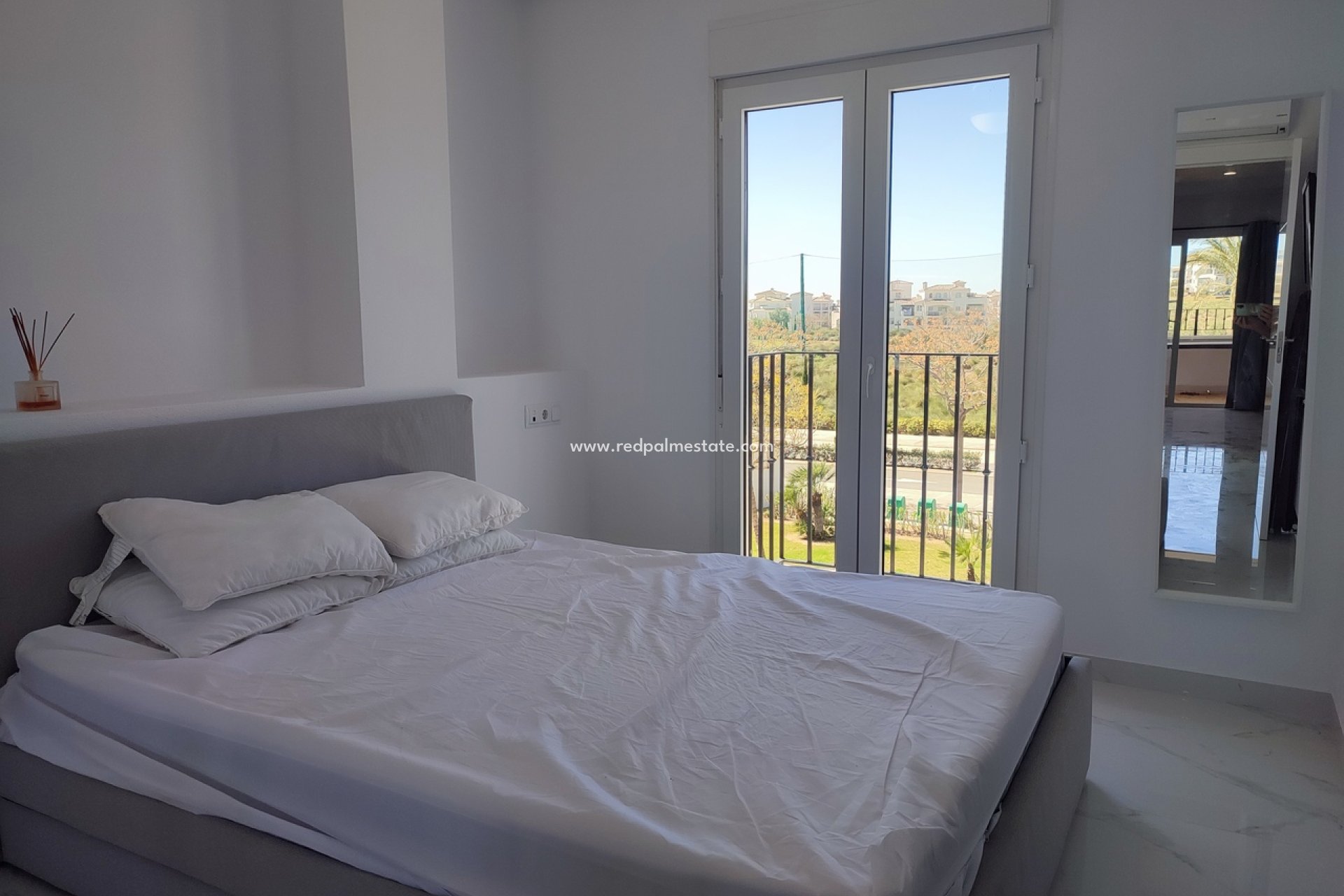 Reventa - Apartamento -
Hacienda Riquelme Golf Resort - Inland