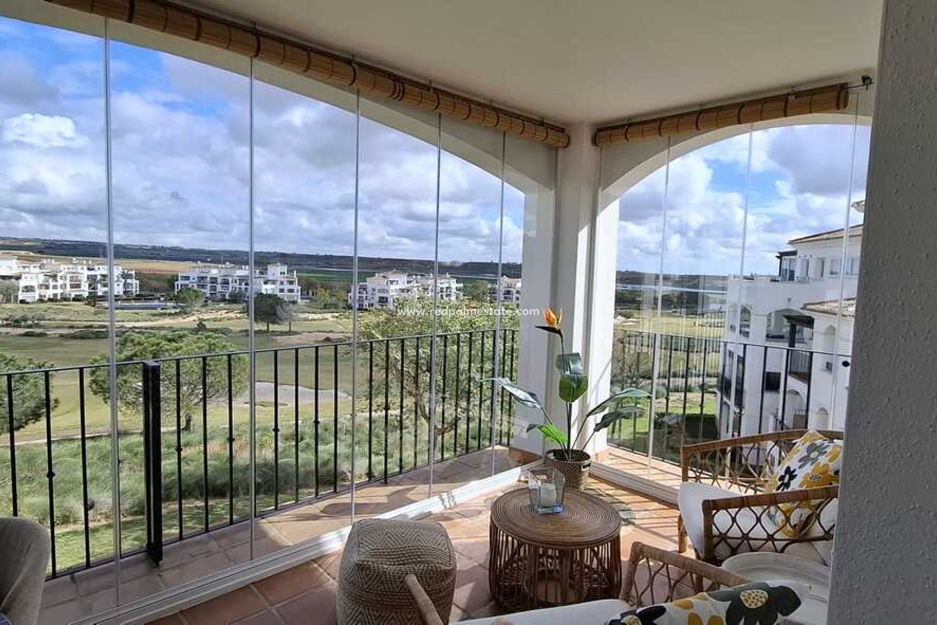 Reventa - Apartamento -
Hacienda Riquelme Golf Resort - Inland