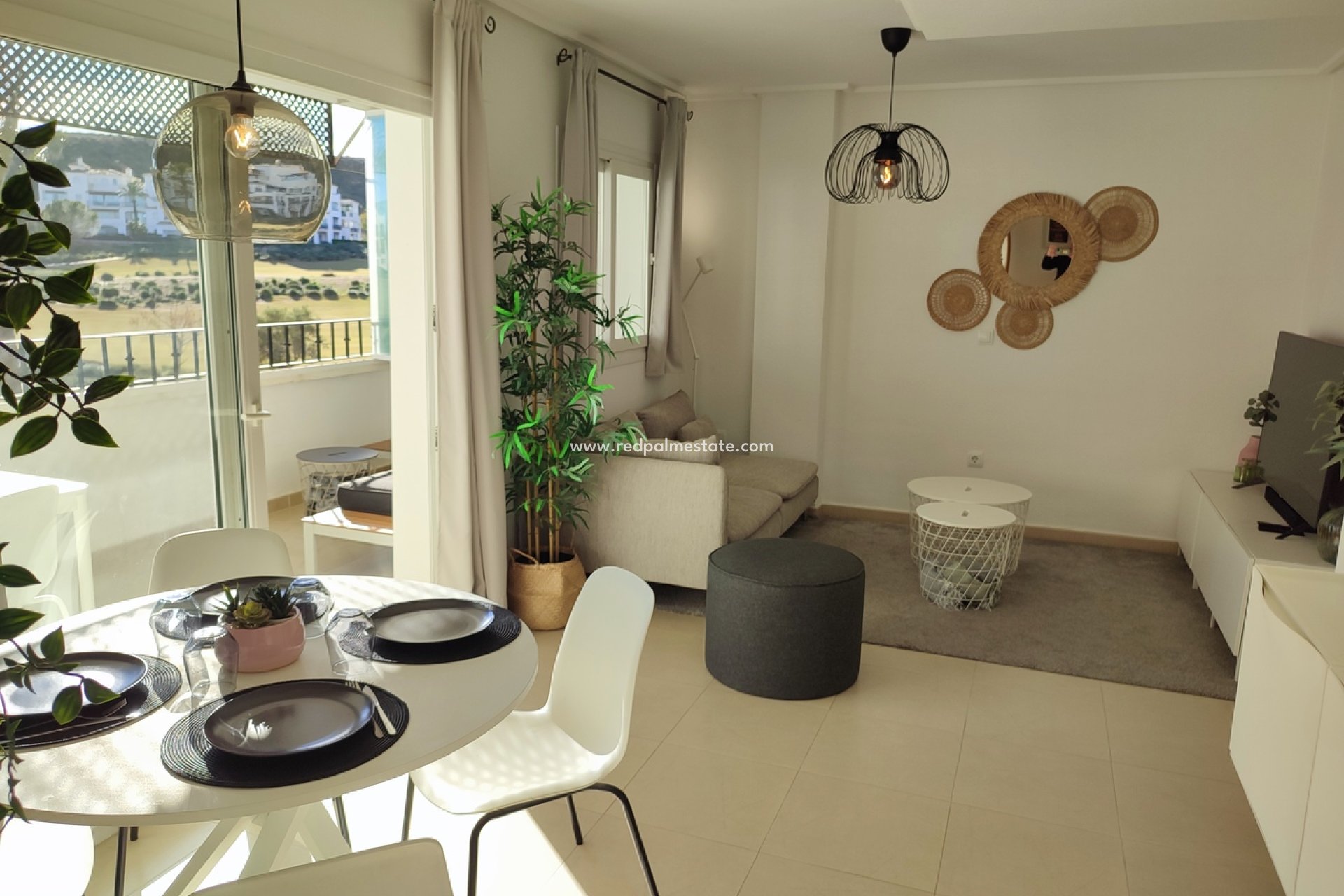 Reventa - Apartamento -
Hacienda Riquelme Golf Resort - Inland