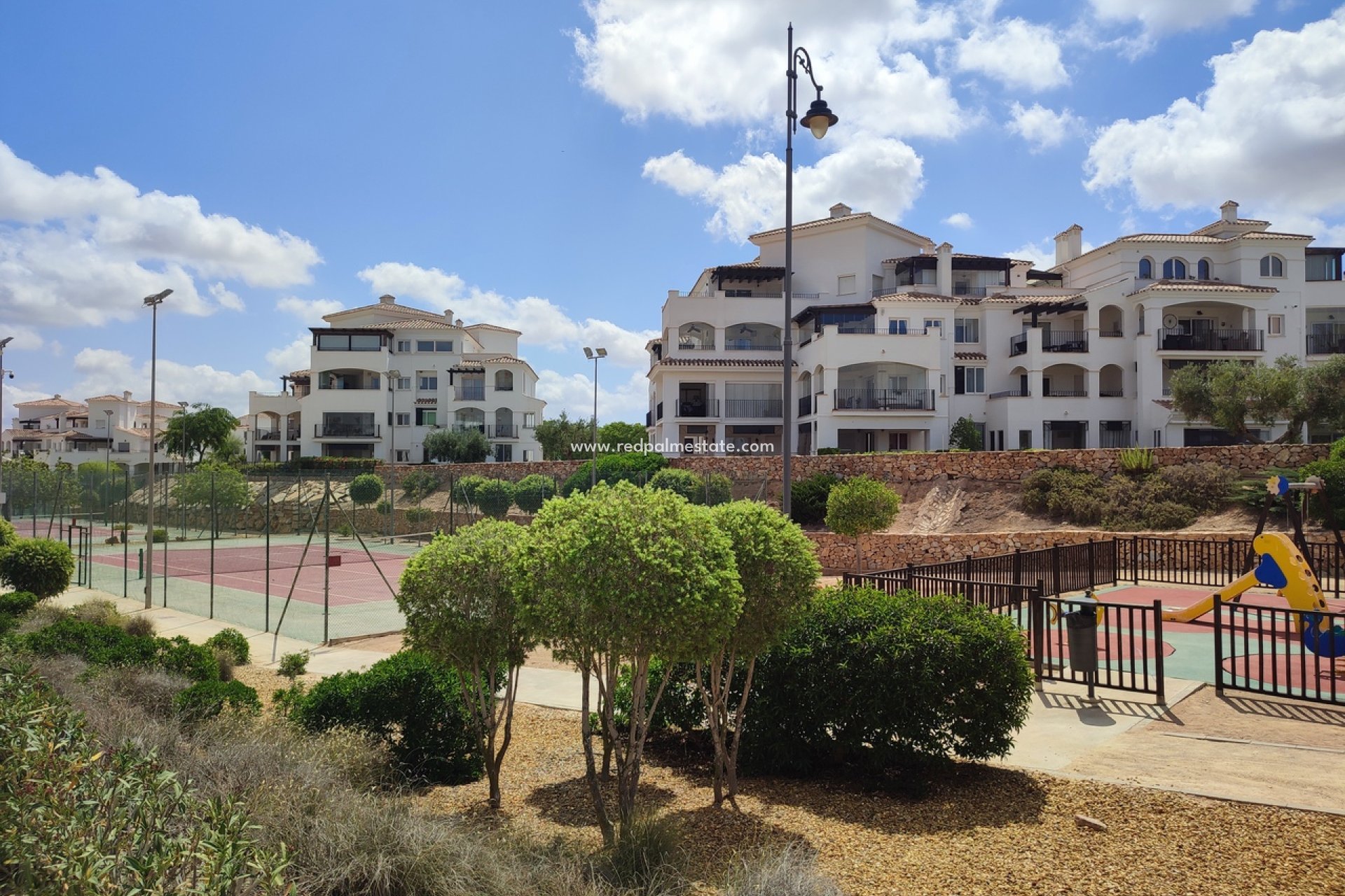 Reventa - Apartamento -
Hacienda Riquelme Golf Resort - Inland