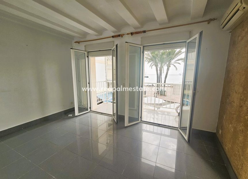 Reventa - Apartamento -
Jávea