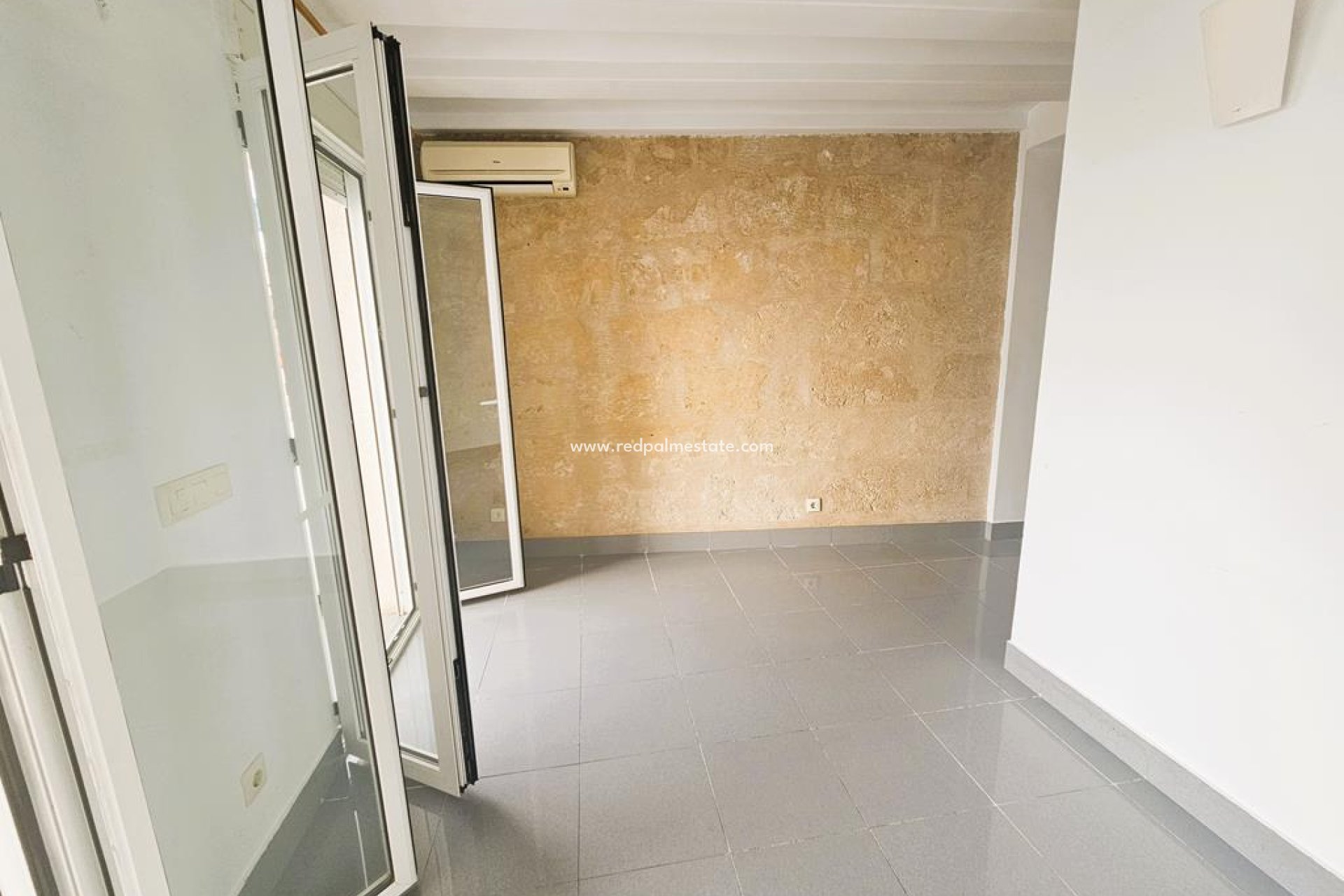 Reventa - Apartamento -
Jávea