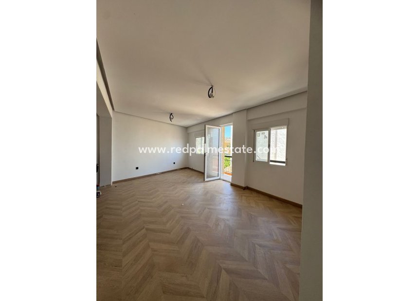 Reventa - Apartamento -
Jávea