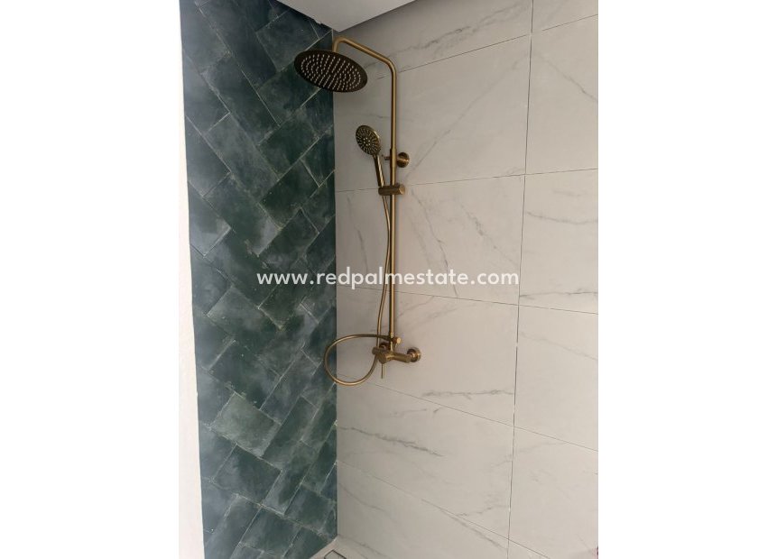 Reventa - Apartamento -
Jávea