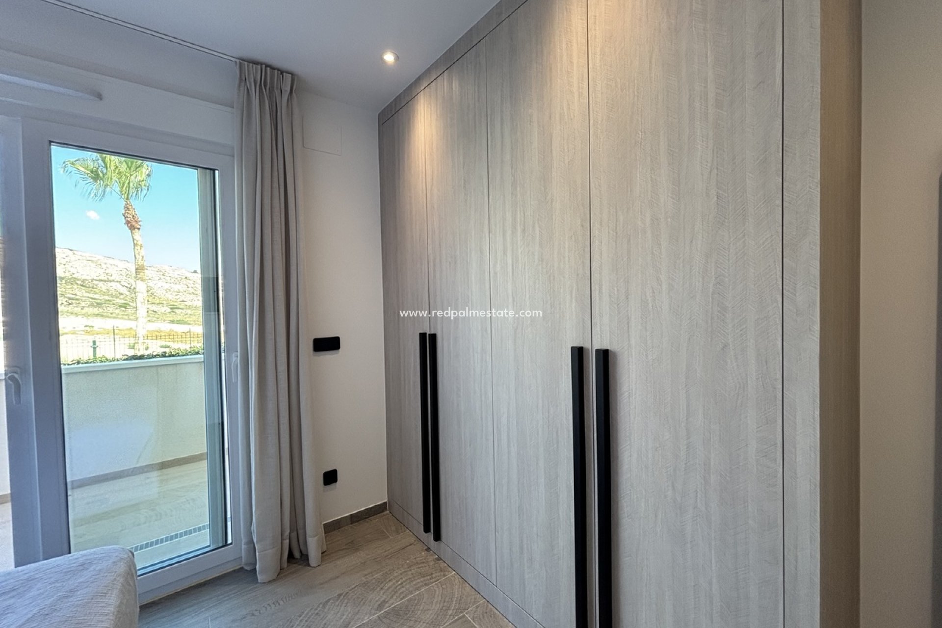 Reventa - Apartamento -
La Finca Golf Resort - Inland