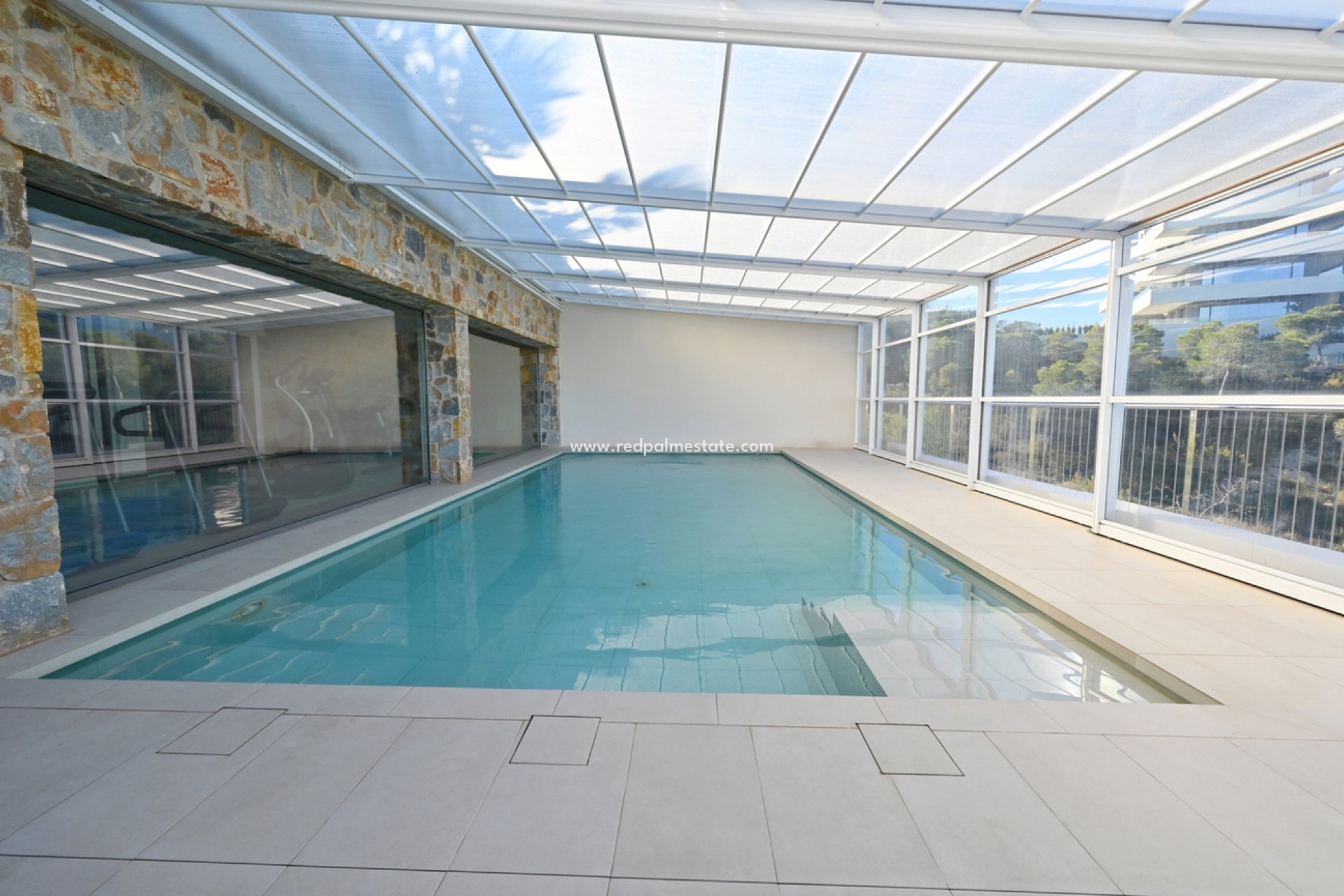 Reventa - Apartamento -
Las Colinas Golf
