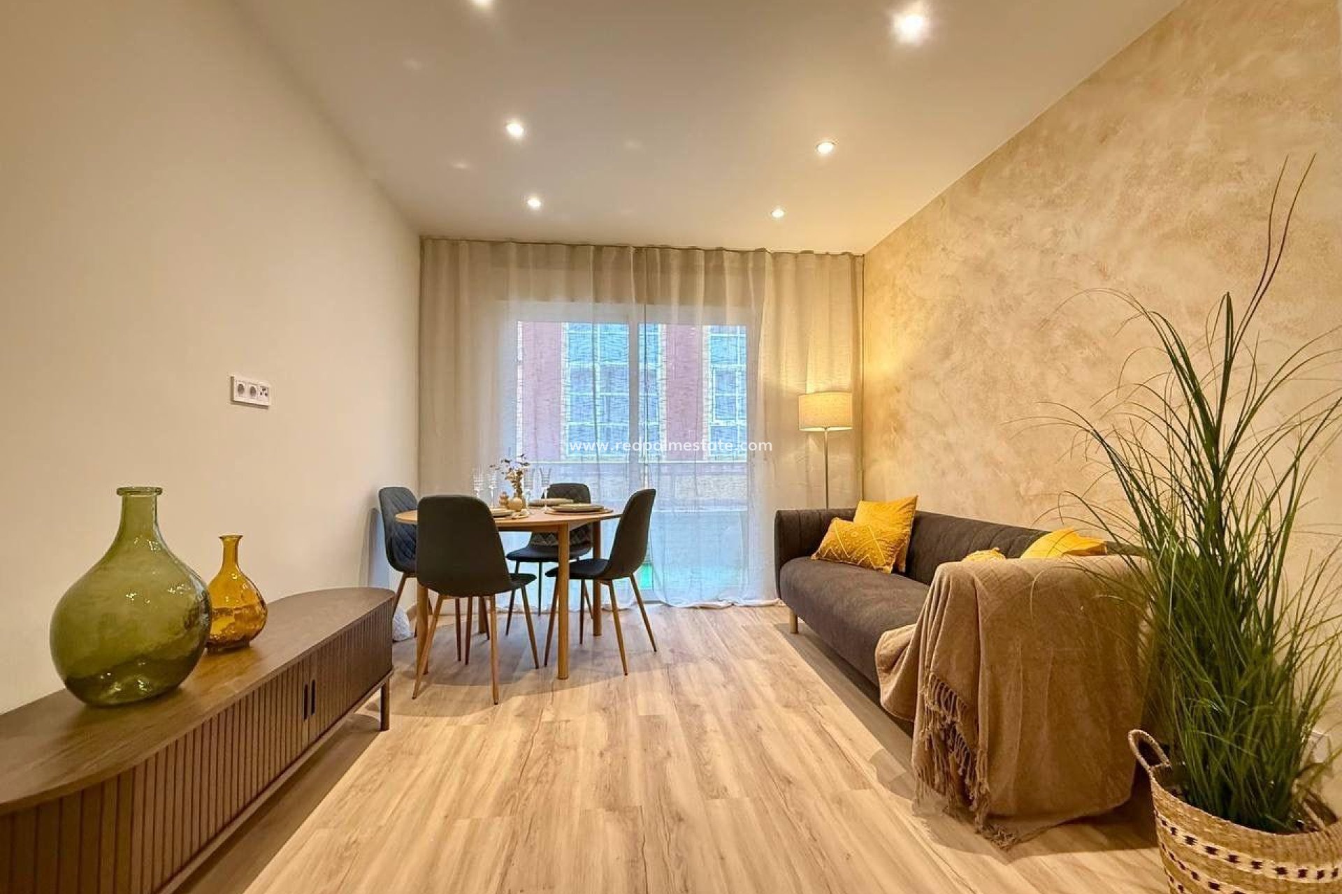 Reventa - Apartamento -
Lo Pagan - La Puntica