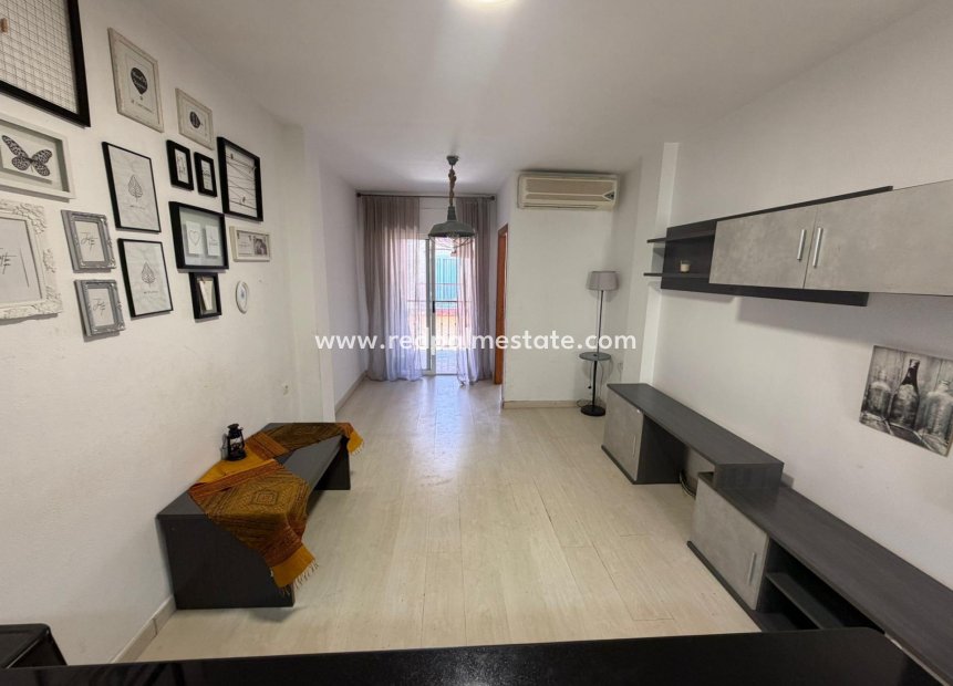 Reventa - Apartamento -
Lo Pagan - Villananitos